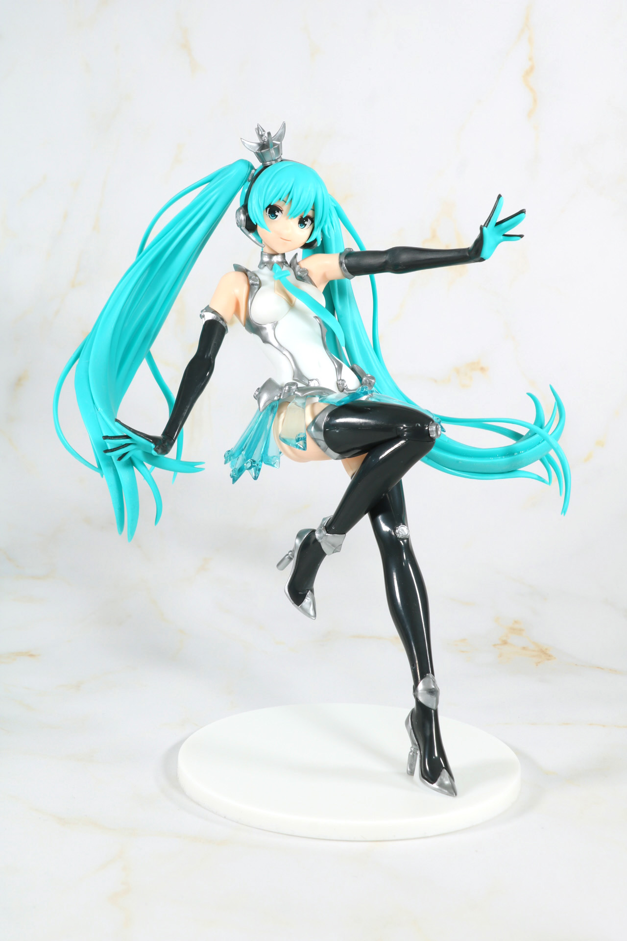 素組状態の「Reincarnation レーシングミク 2013Ver.」