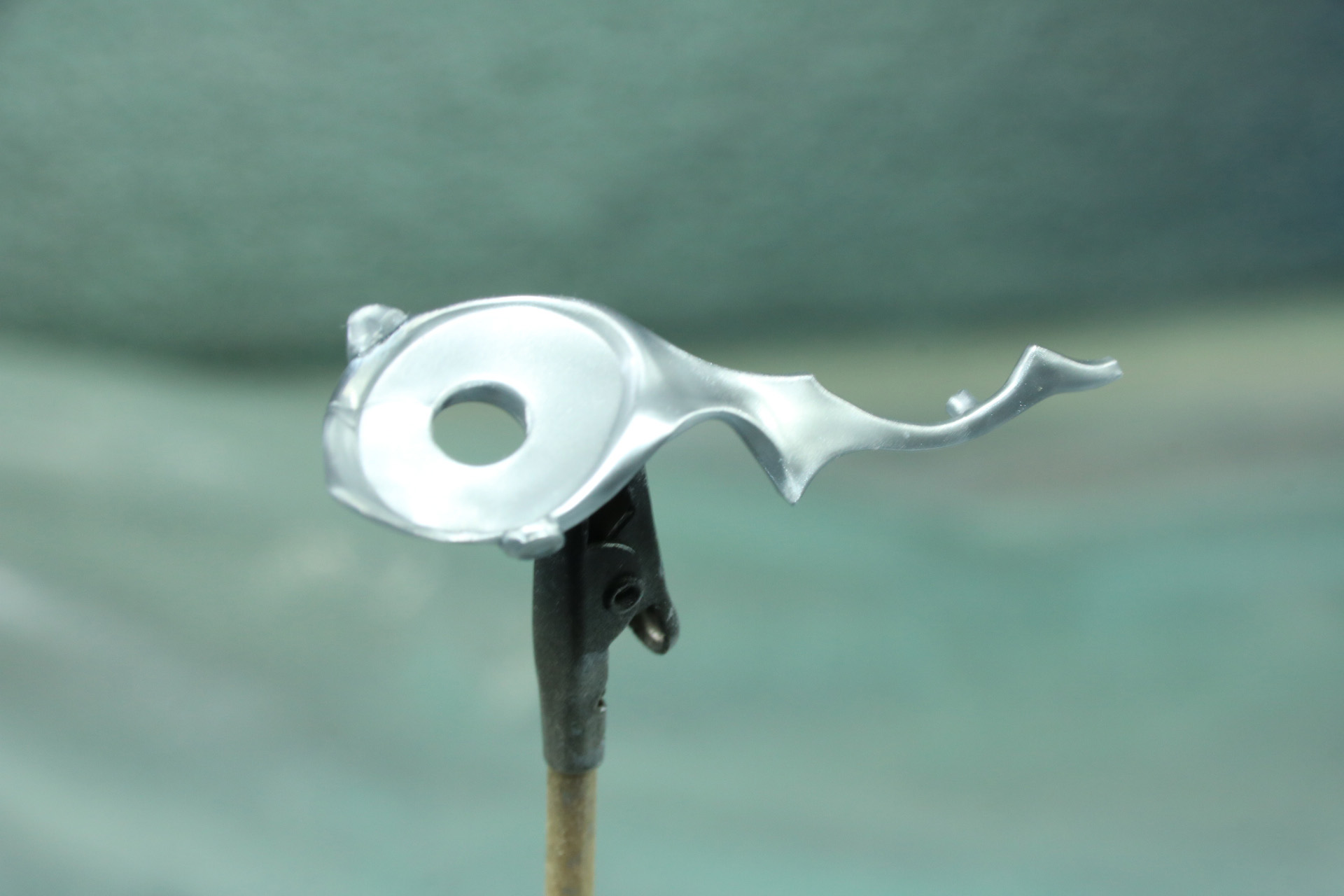 下地：サーフェイサー エヴォブラック