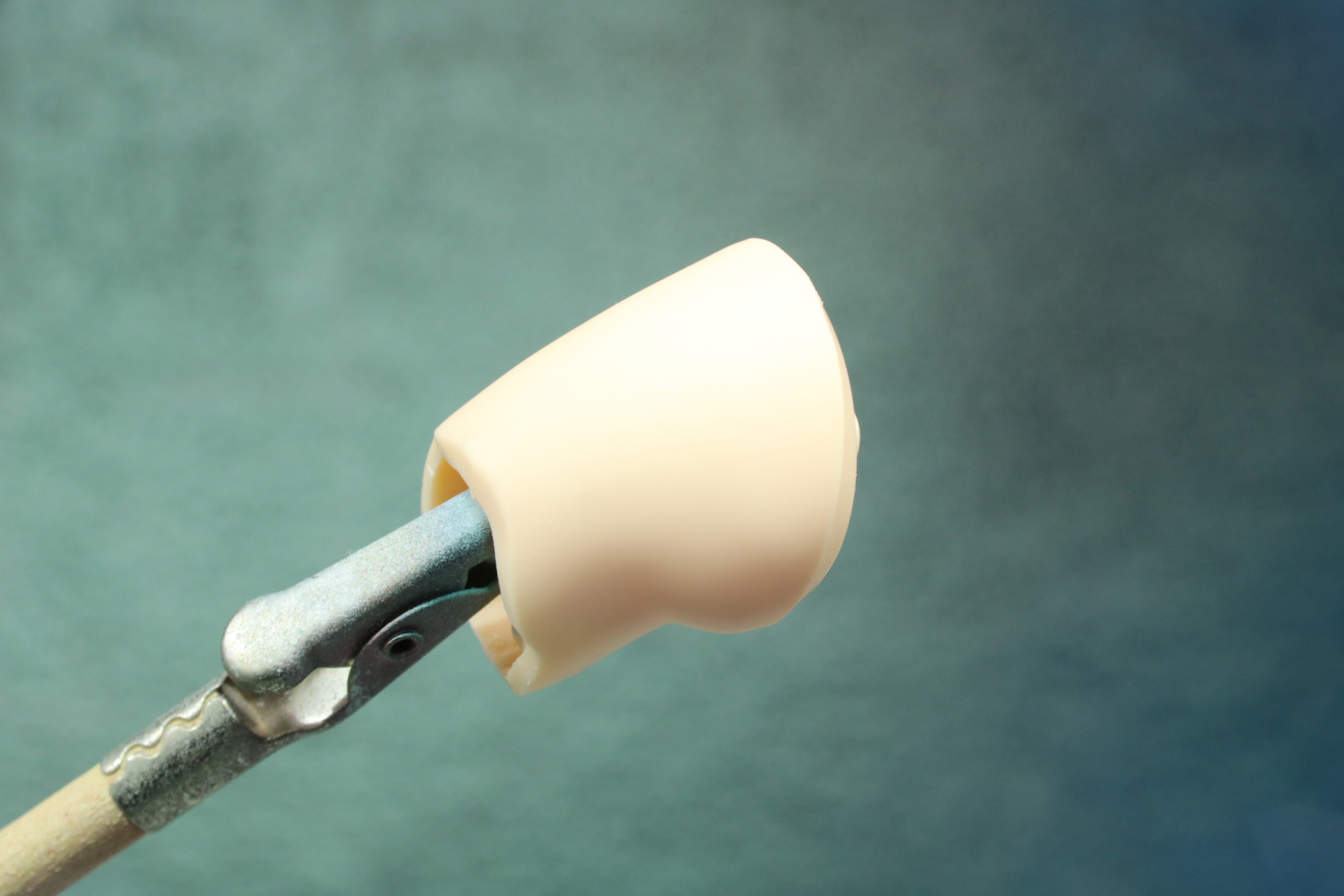 下地：サーフェイサー　ピンク