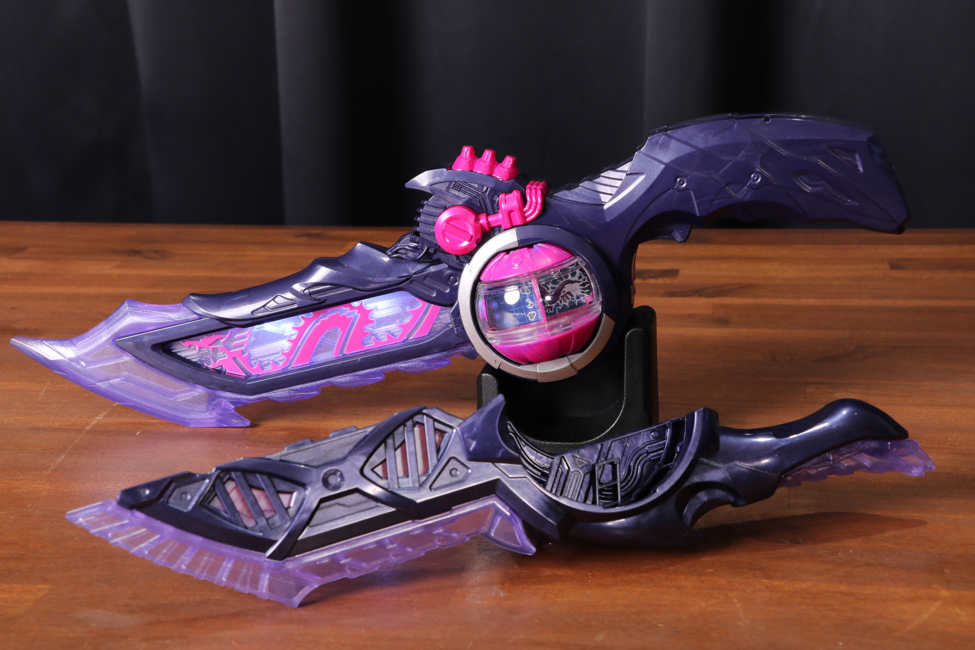 「DXブレイカムドォーン」双剣モード