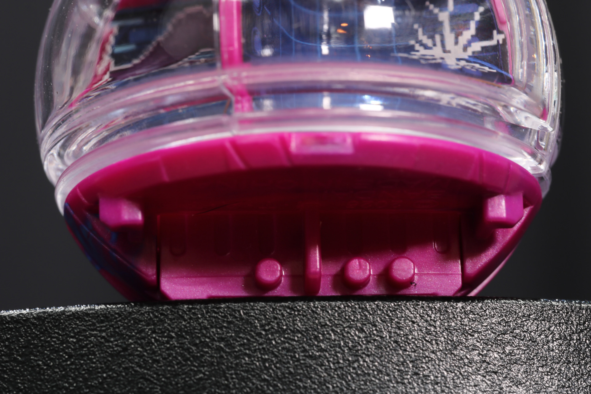 カプセム下部の認識ピン