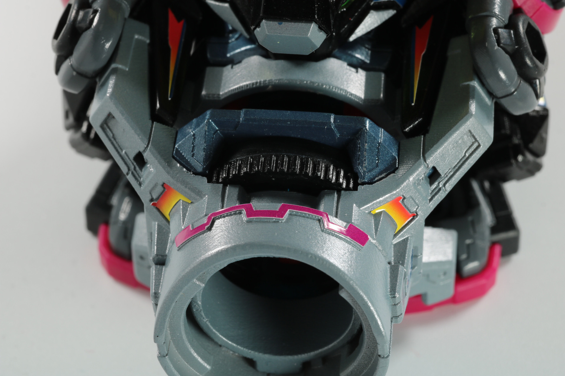 KCショートバレルのダイヤルで本体のブラッディクロウズを回転