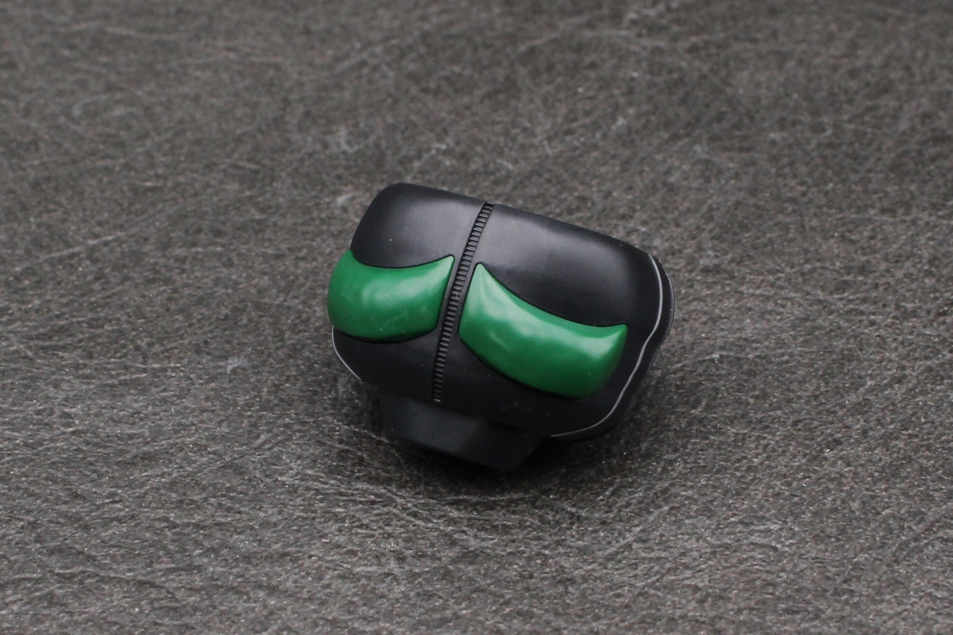 腹部を組み立てる。コンバーターラング下部は別パーツだ