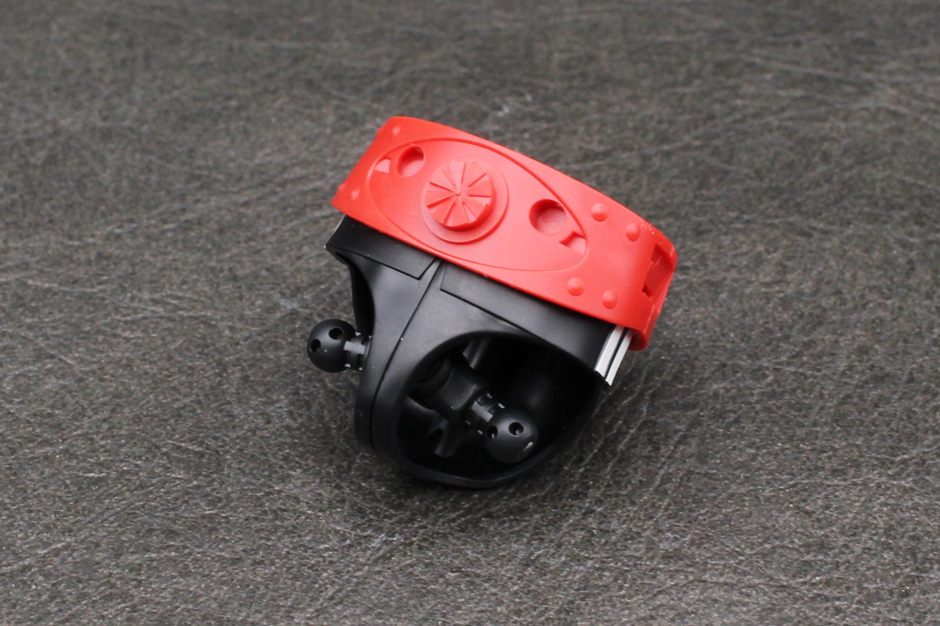 タイフーンのベルト部分を取り付ける