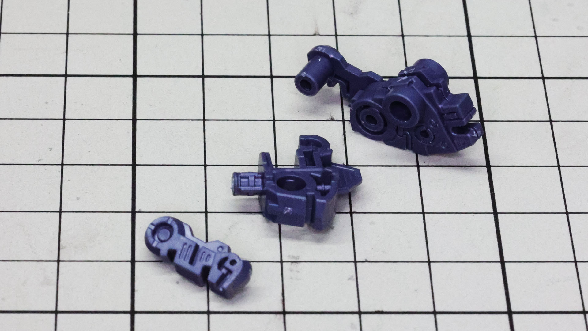 コアになるメカフレームを組みます