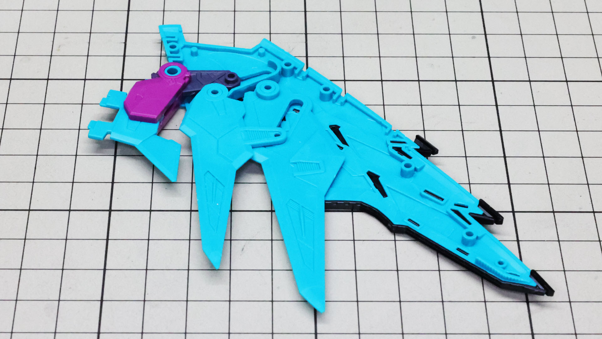 こちらが開いた状態。それぞれがどのように連携するかの仕組みが興味深いです