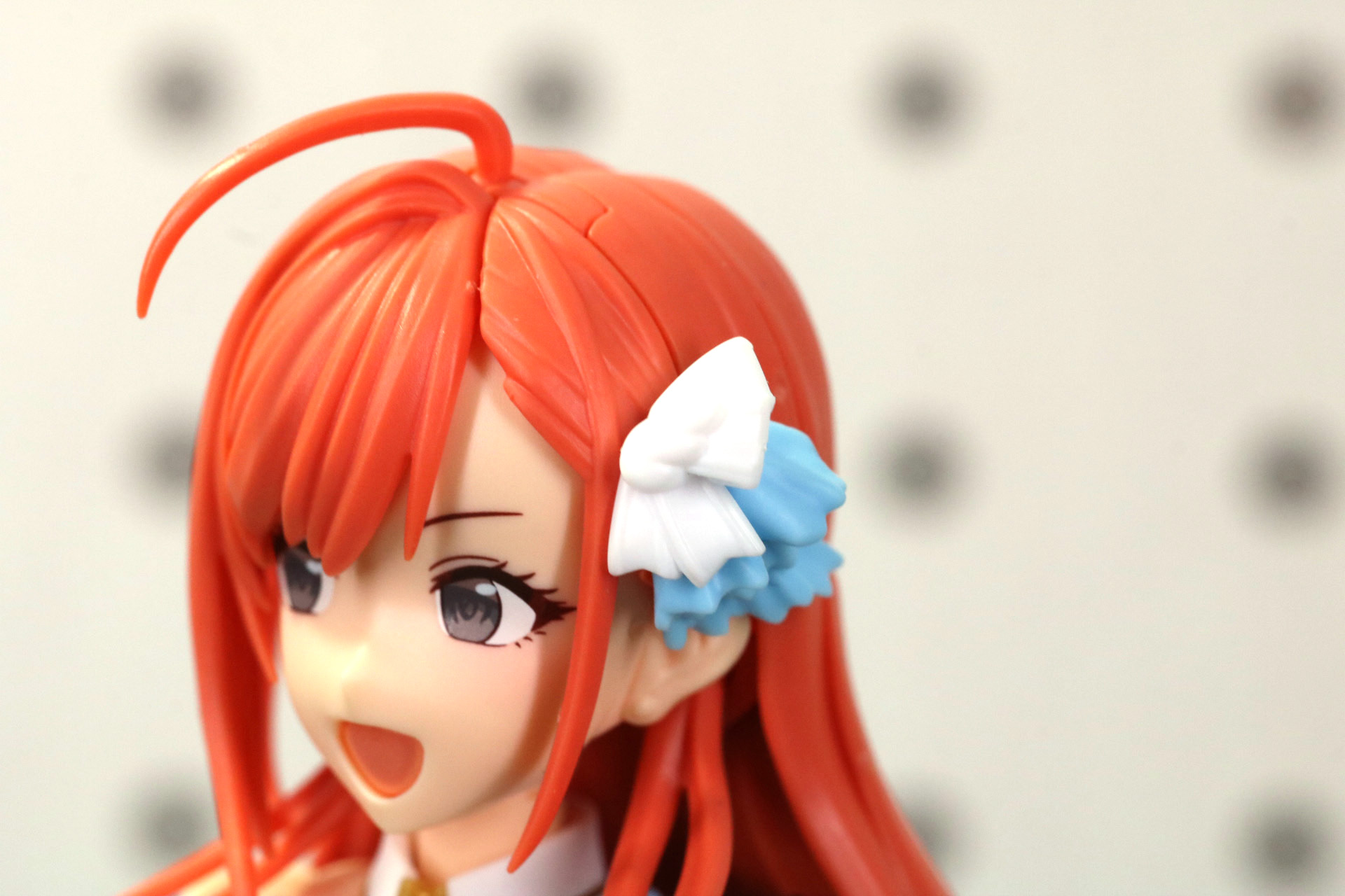 髪飾りなしのパーツも付属。好みに合わせてヘアアレンジができる