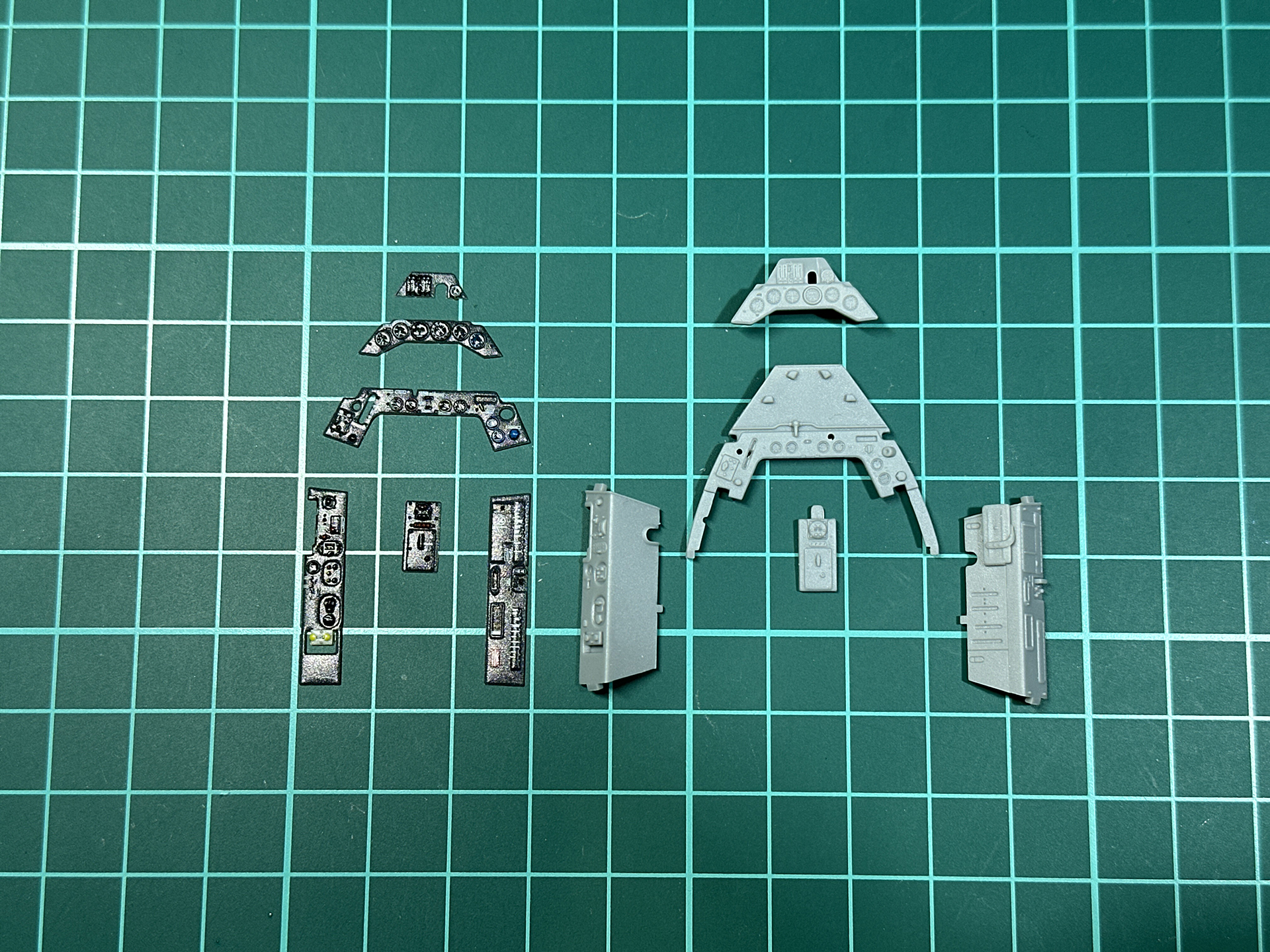 「SWOP 1/32 Fw 190 A-3/-4 3Dアクリル製 計器盤セット」は計器盤の形状が立体的に造形され、細かいマーキングもあらかじめプリントされています。