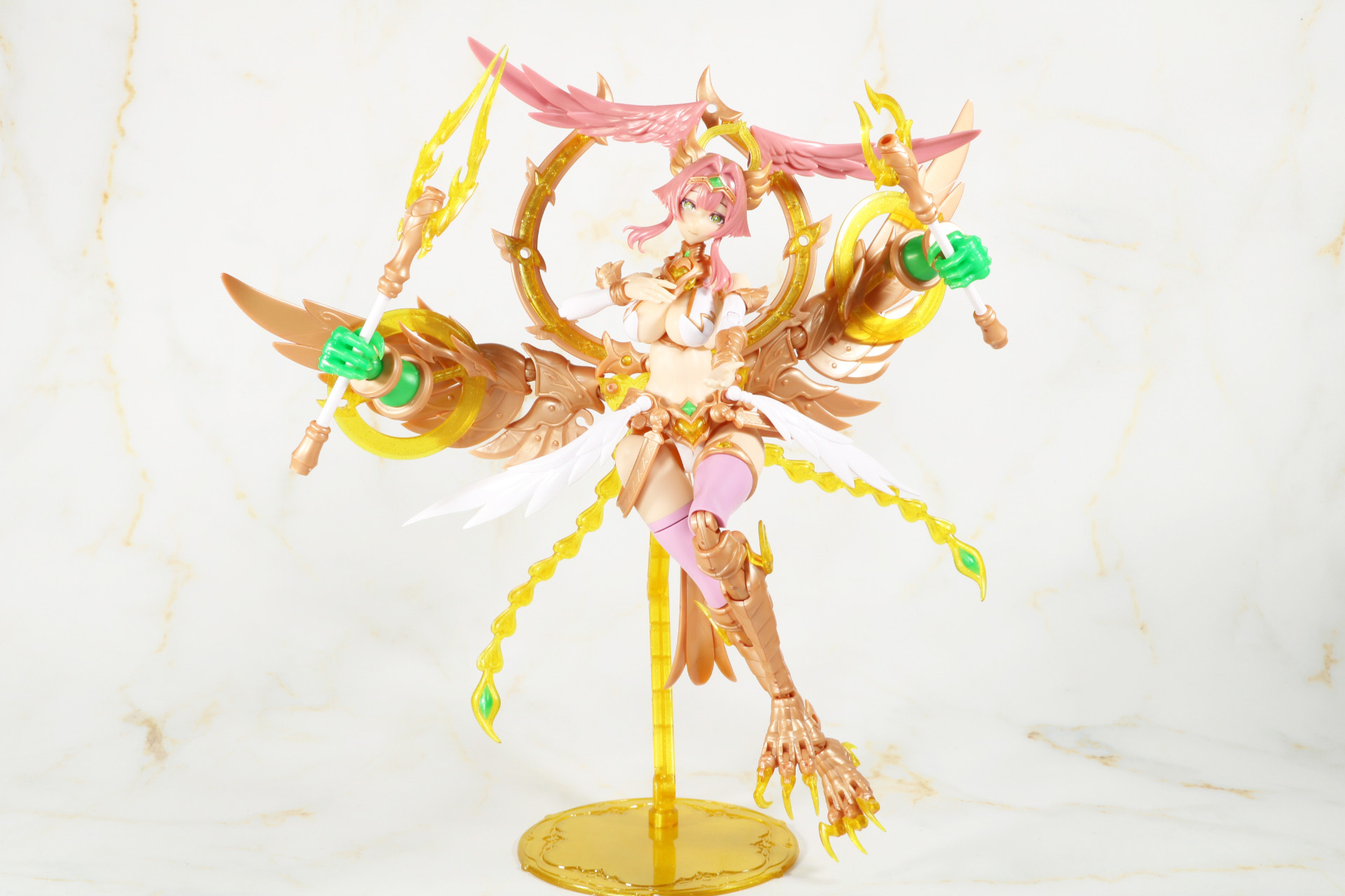 魔人の手に槍を持たせることが可能