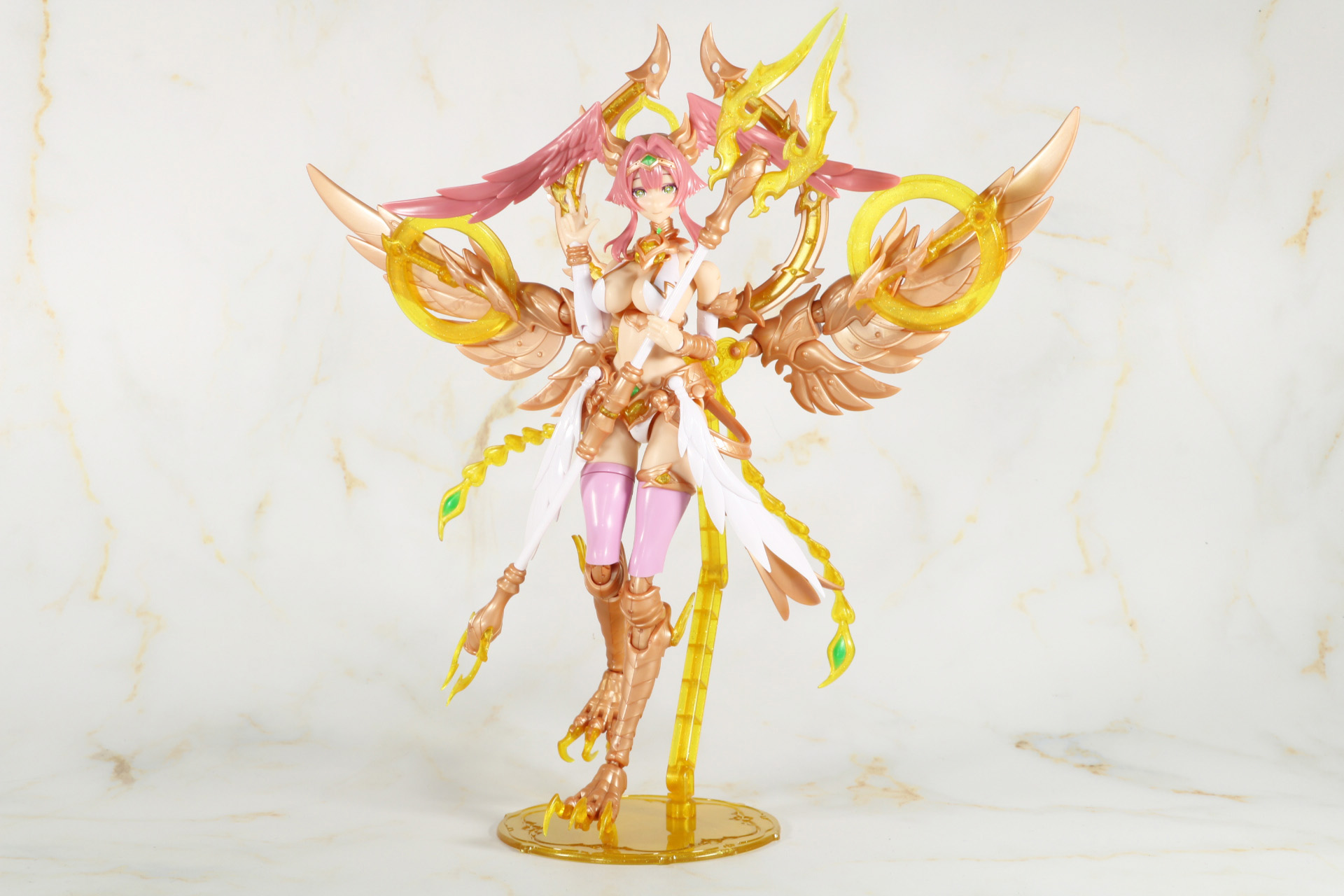 魔人型使い魔はアクションポーズを取ることができる