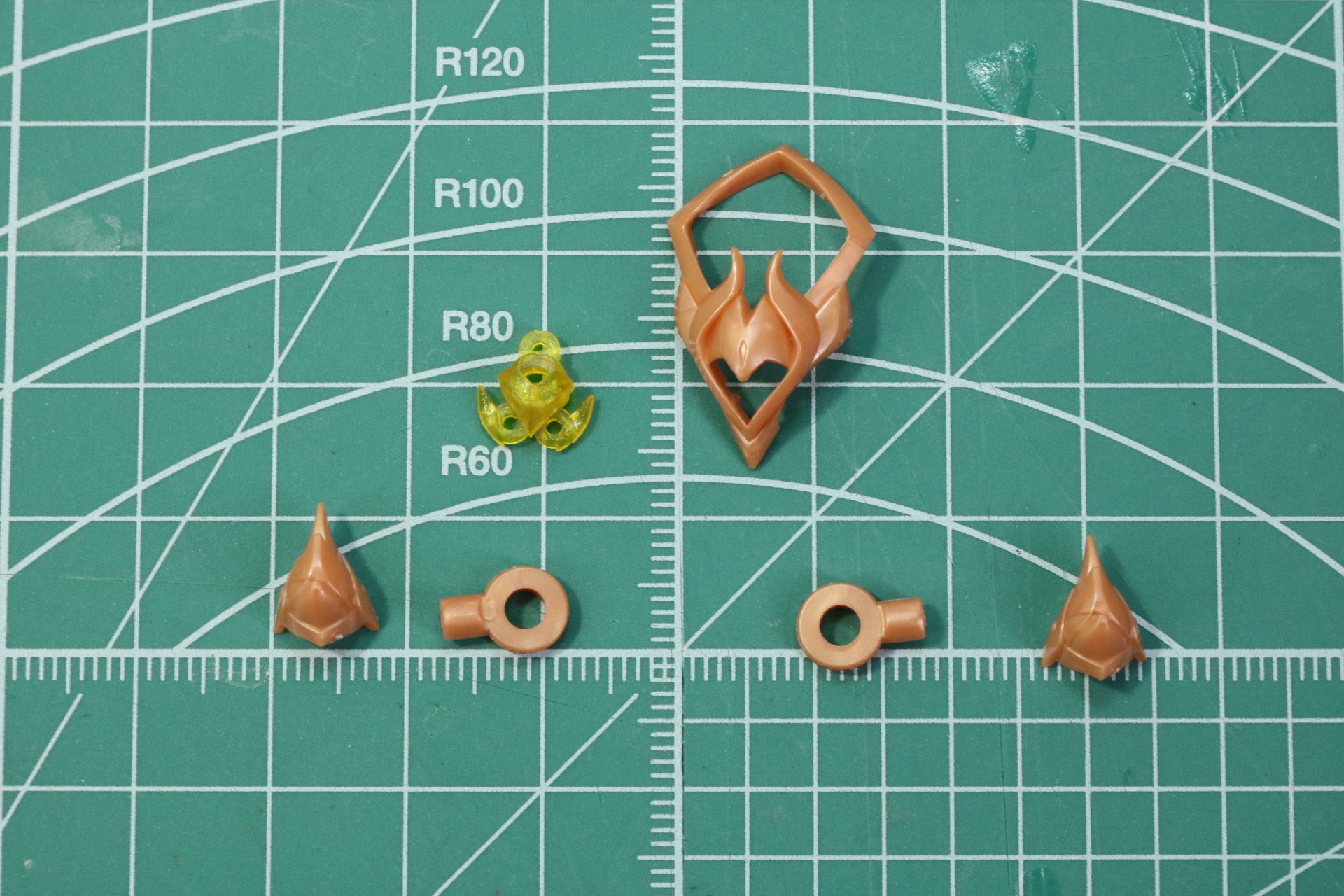 二の腕パーツを差し替え