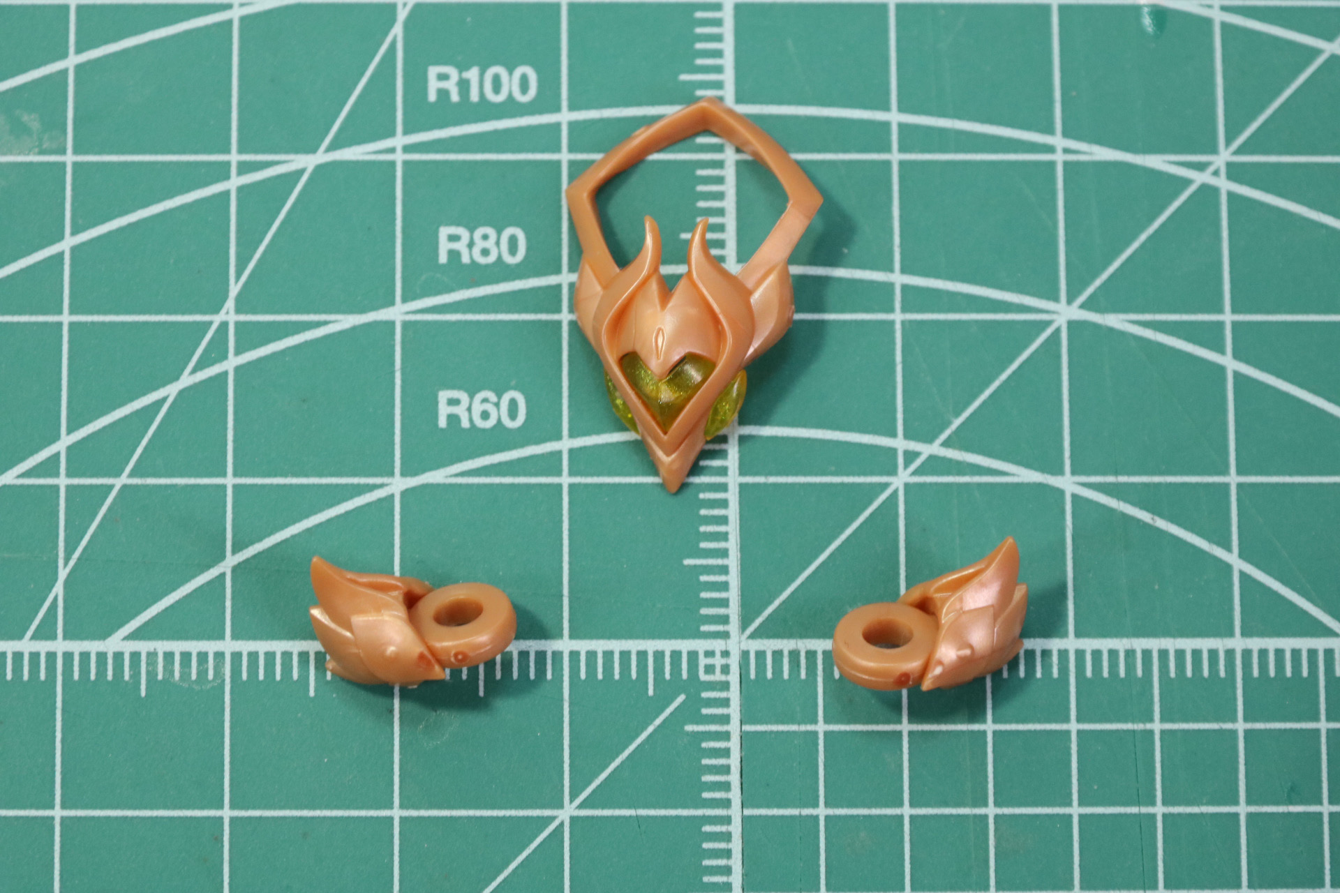 二の腕パーツを差し替え