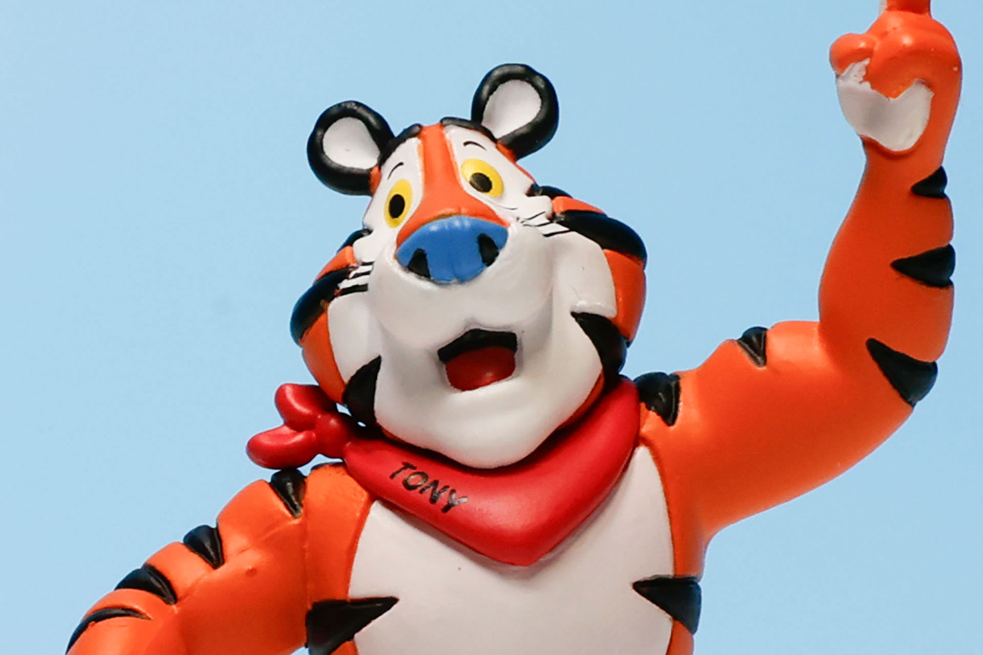 顔はかなり細かく塗り分けられている