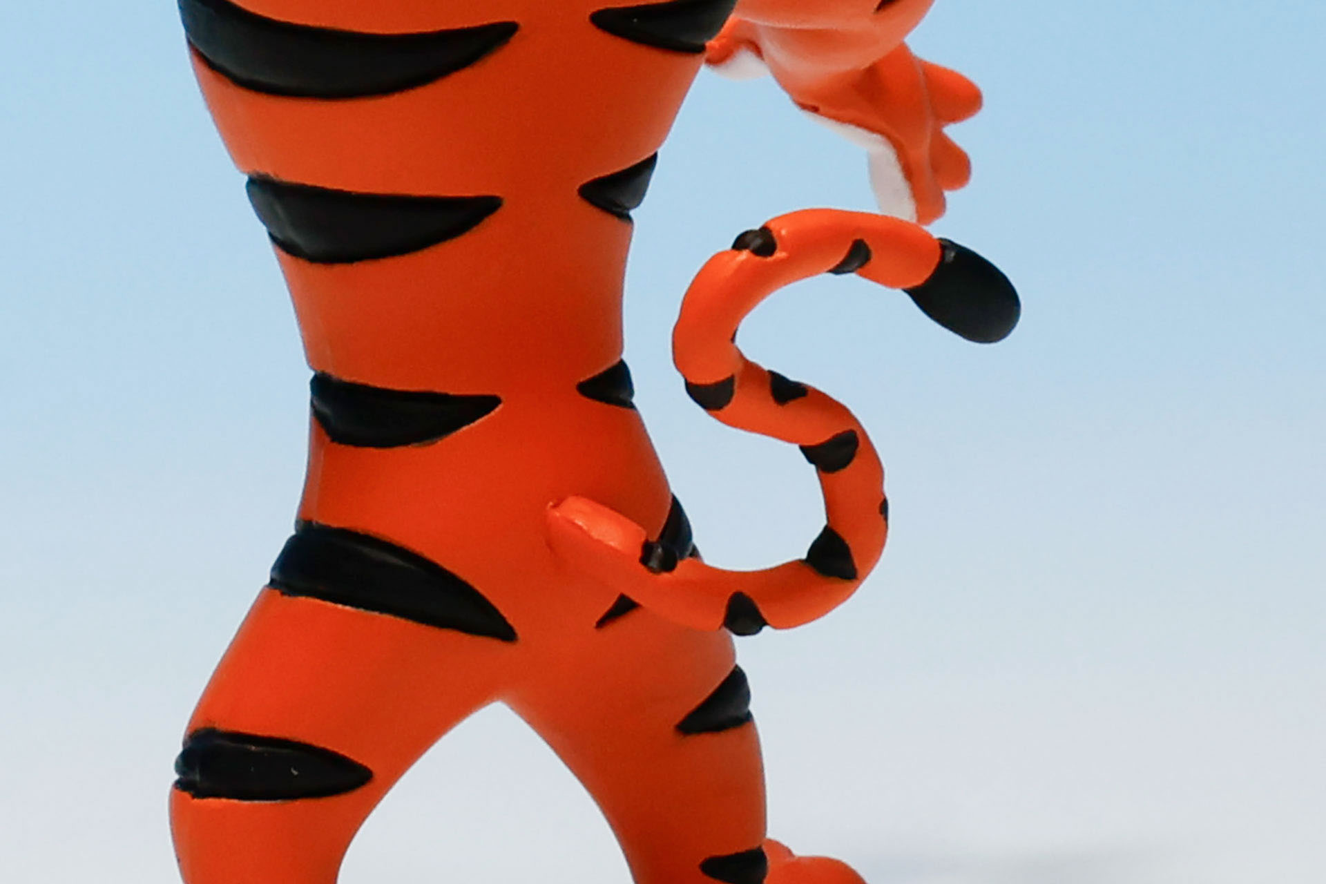 尻尾部分はユニークな動きが付けられている