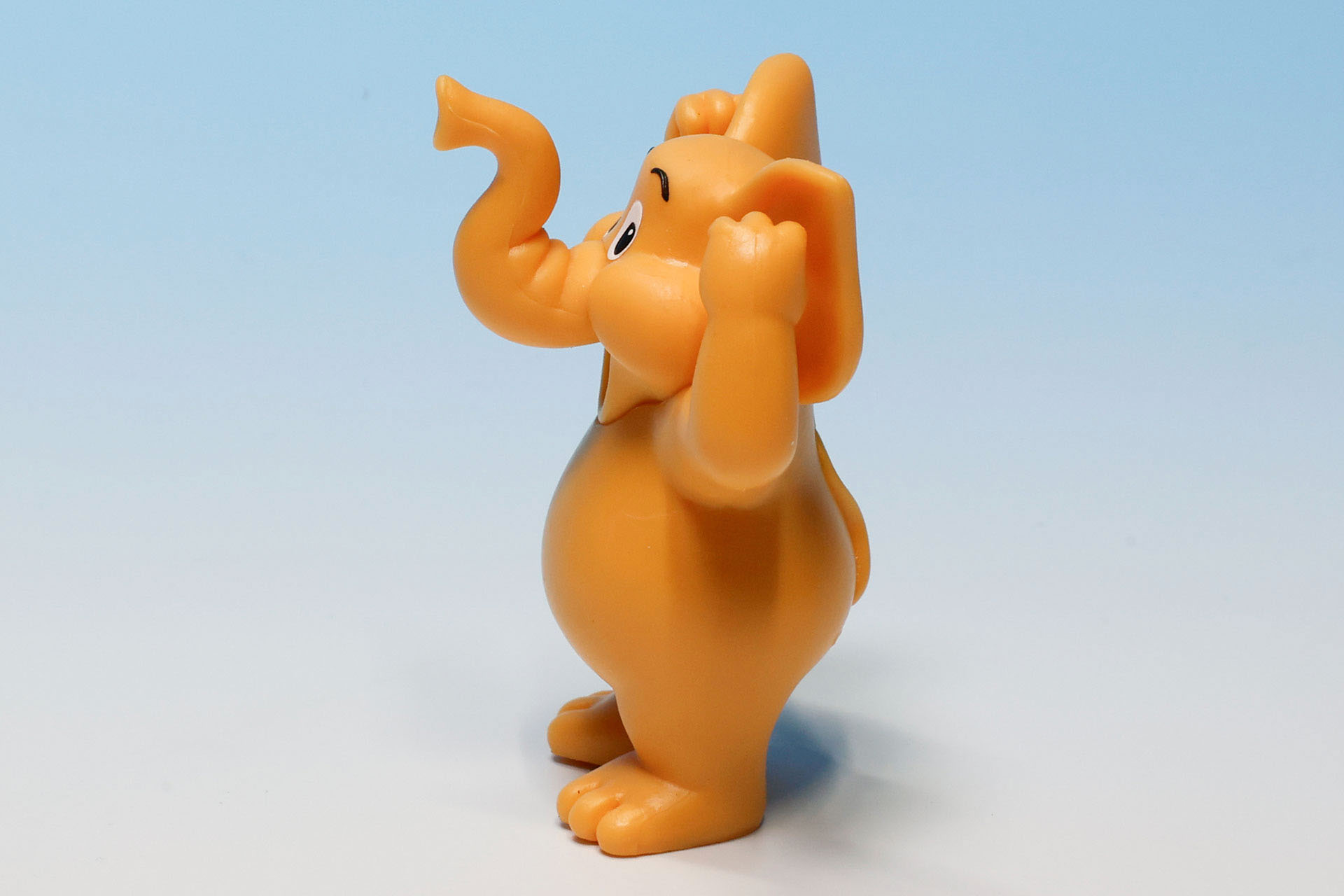 ゾウのキャラクターらしいフォルムだ