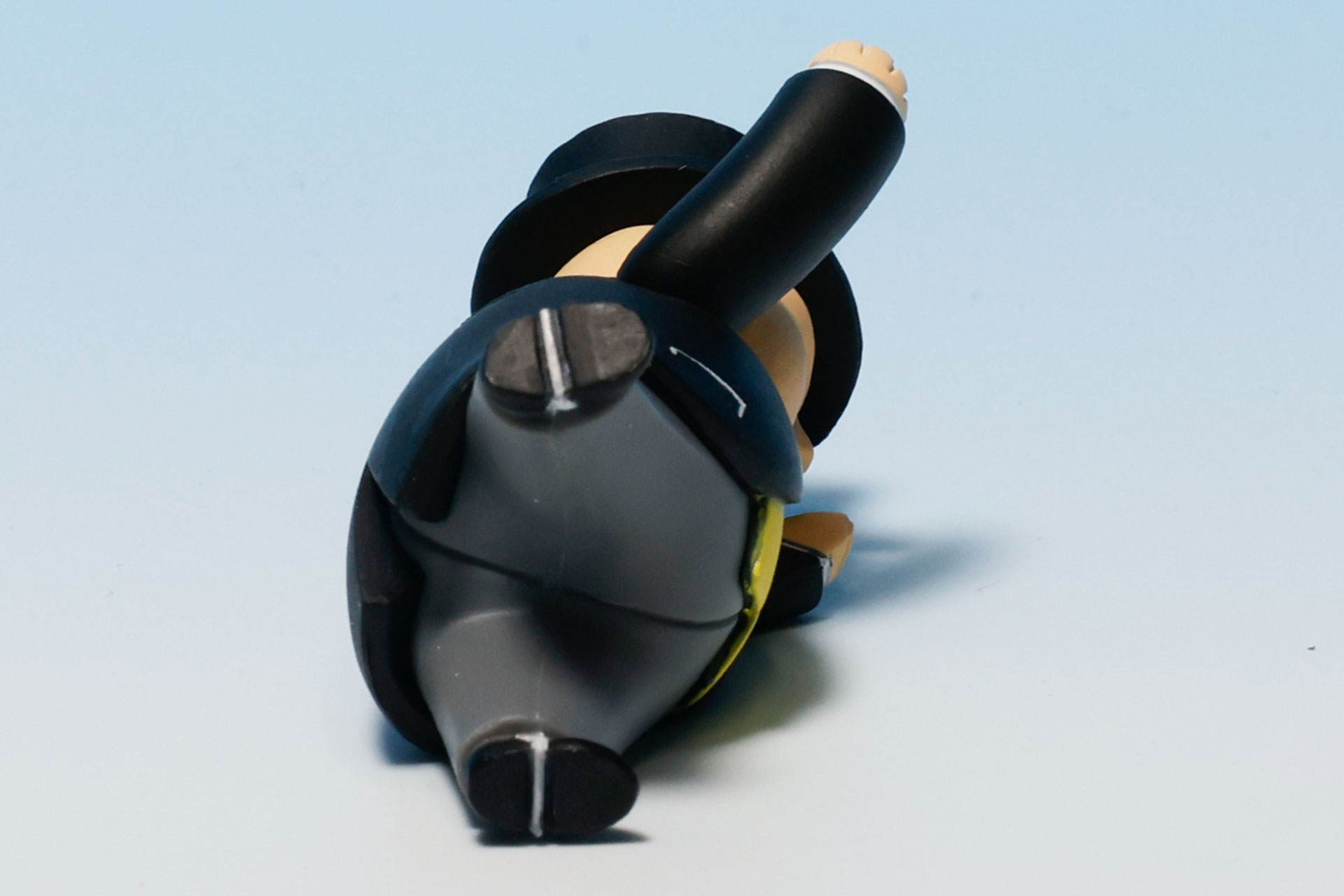 靴底もしっかり再現されている