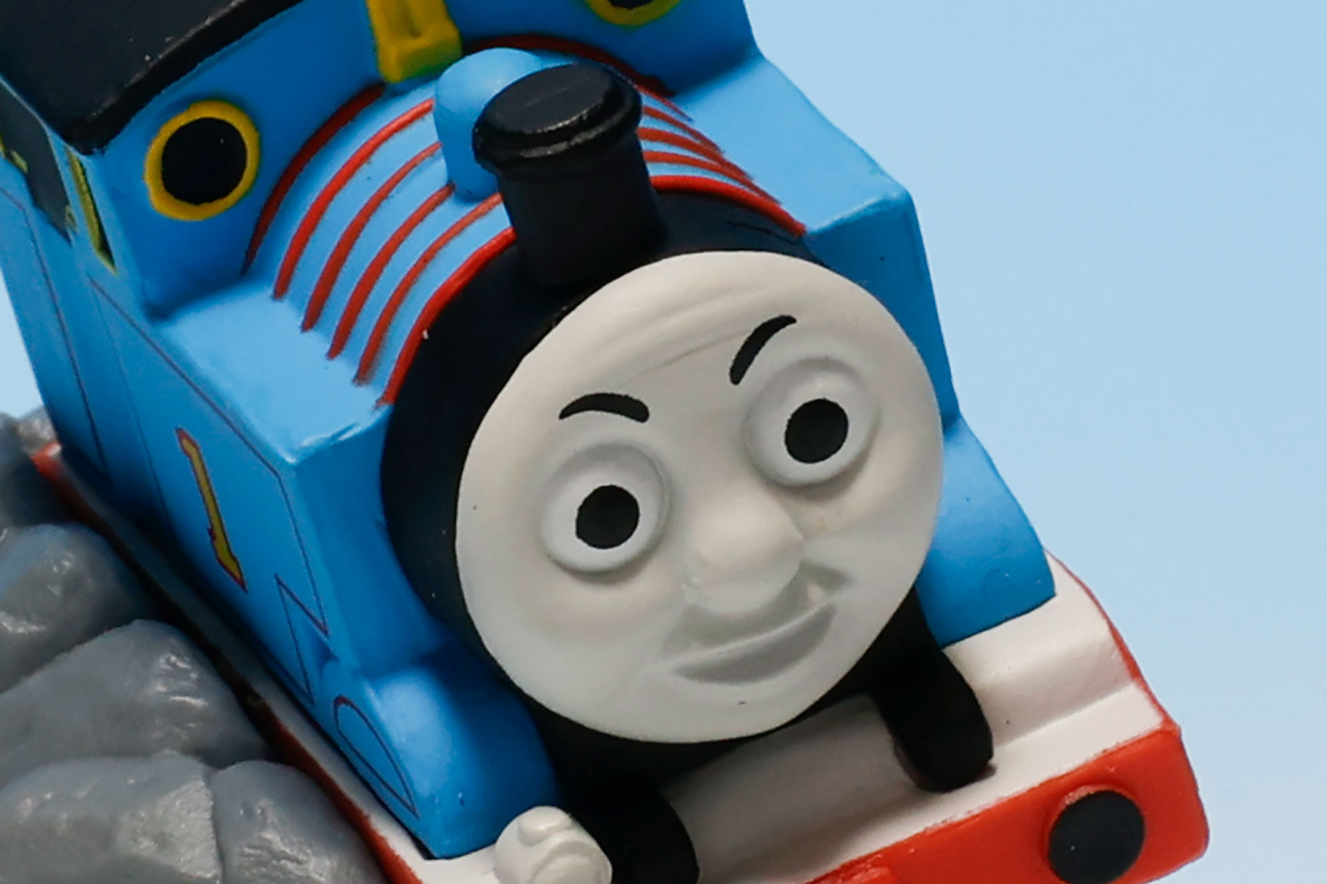 なぜかこの場面で真顔のトーマス