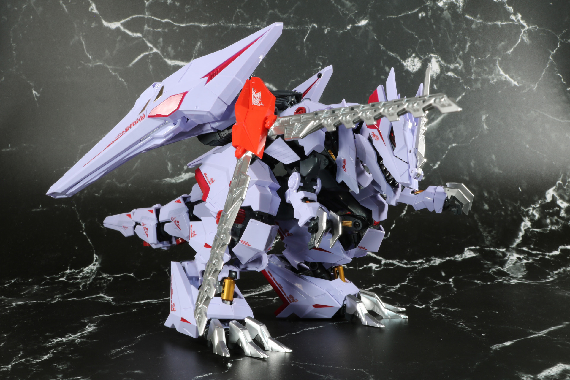 上体を起こしたポーズも可能