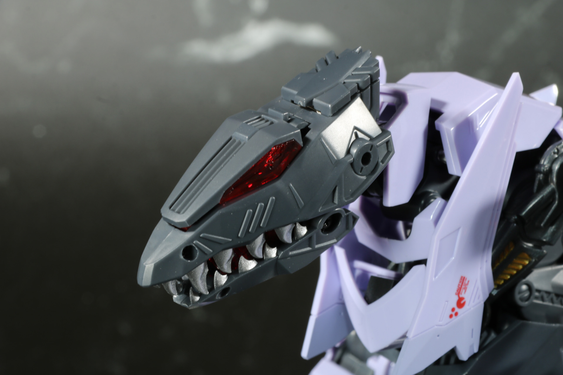 頭部アーマーを装着