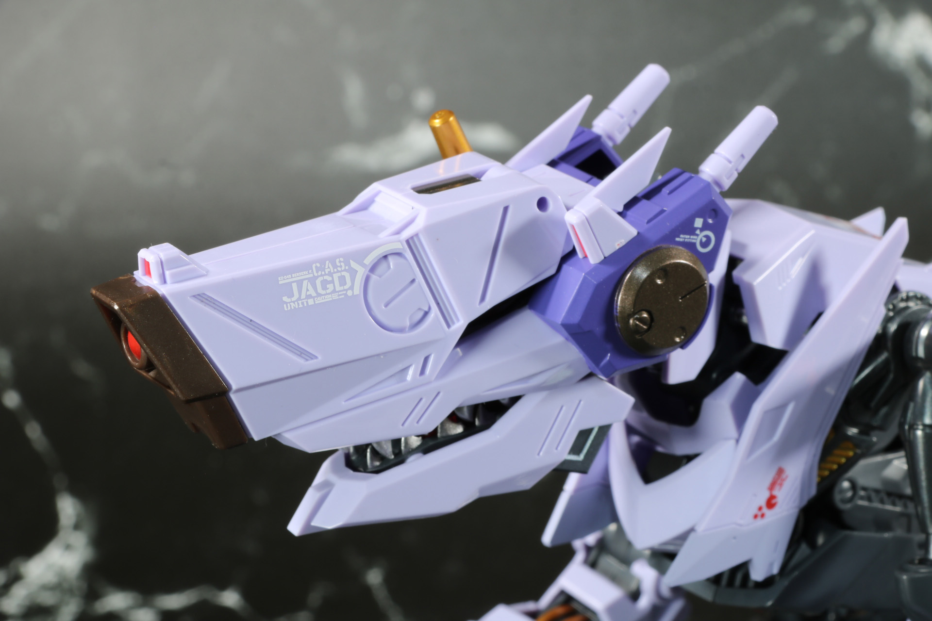 頭部アーマーを装着