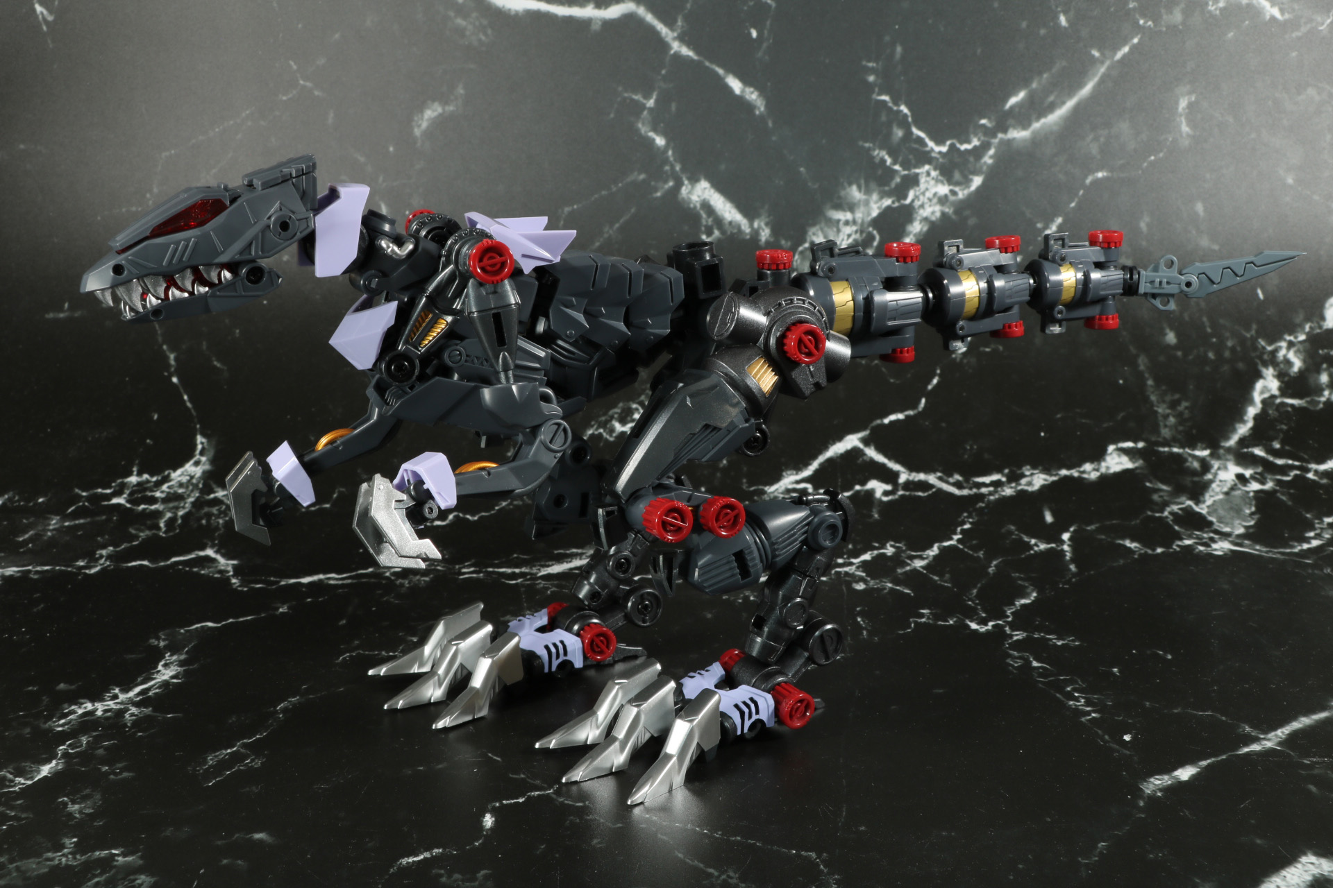 「バーサークフューラー（素体）」