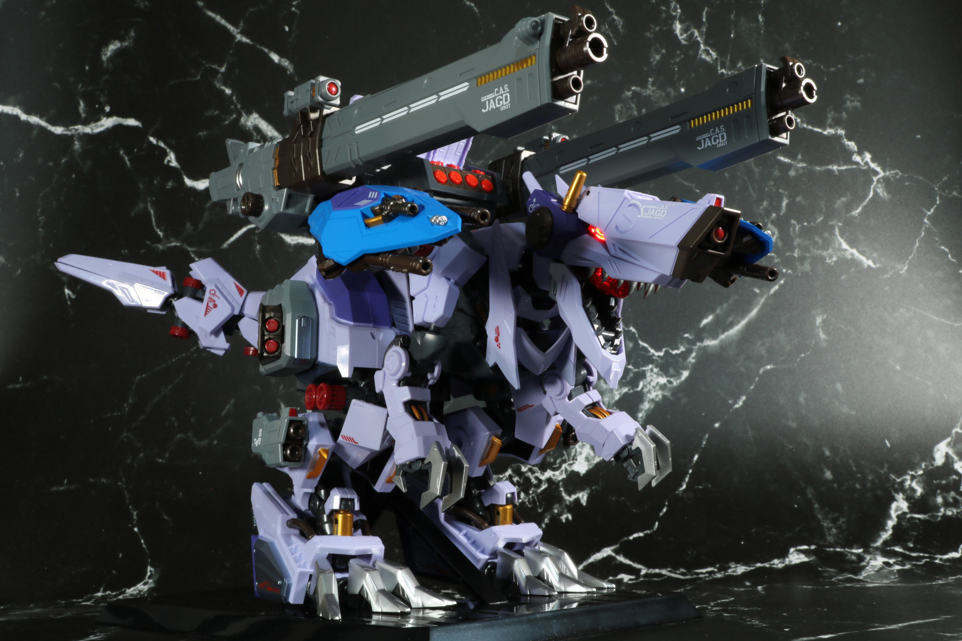 LED発光ギミックと合わせての射撃シーン