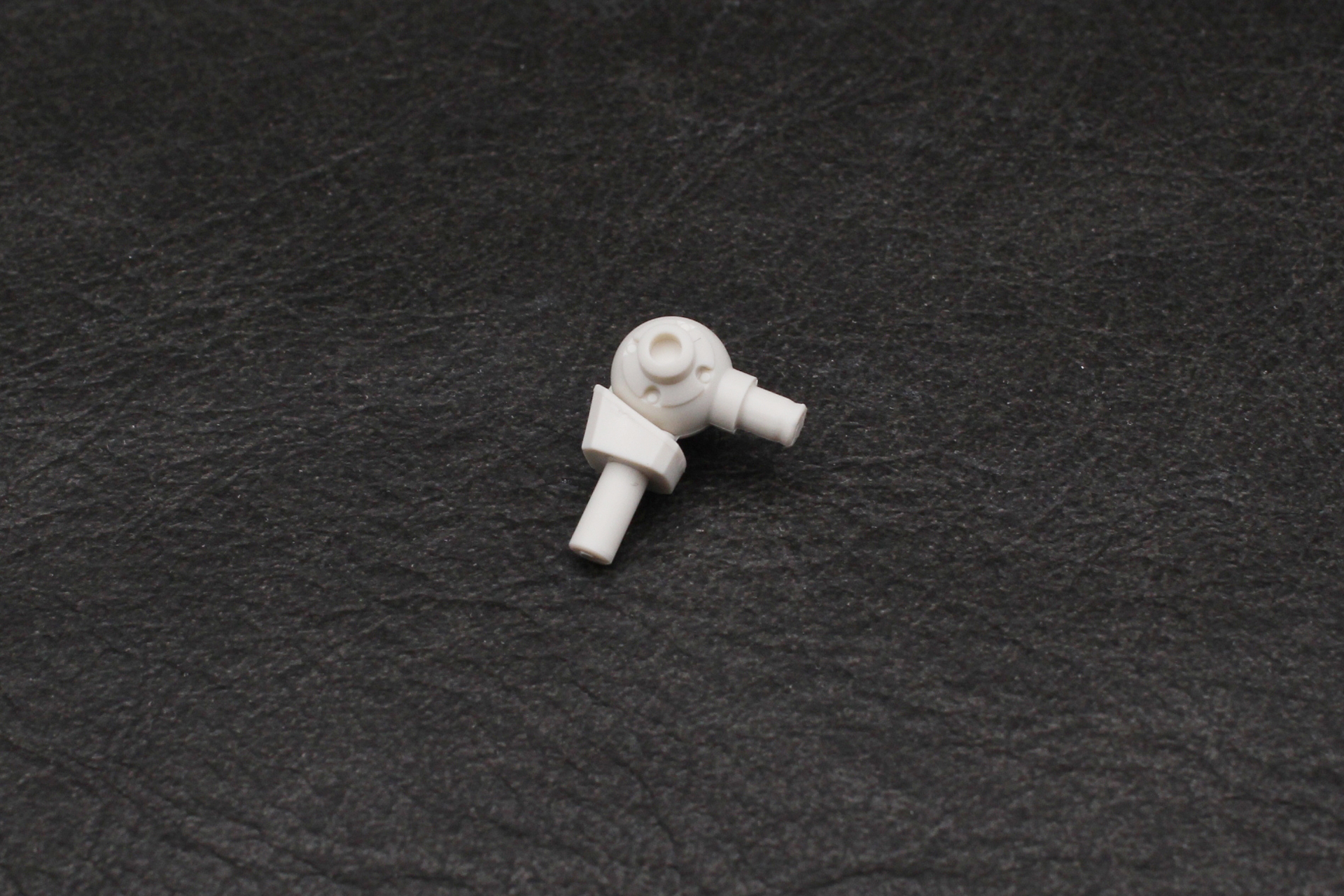 肩関節を組み立てる