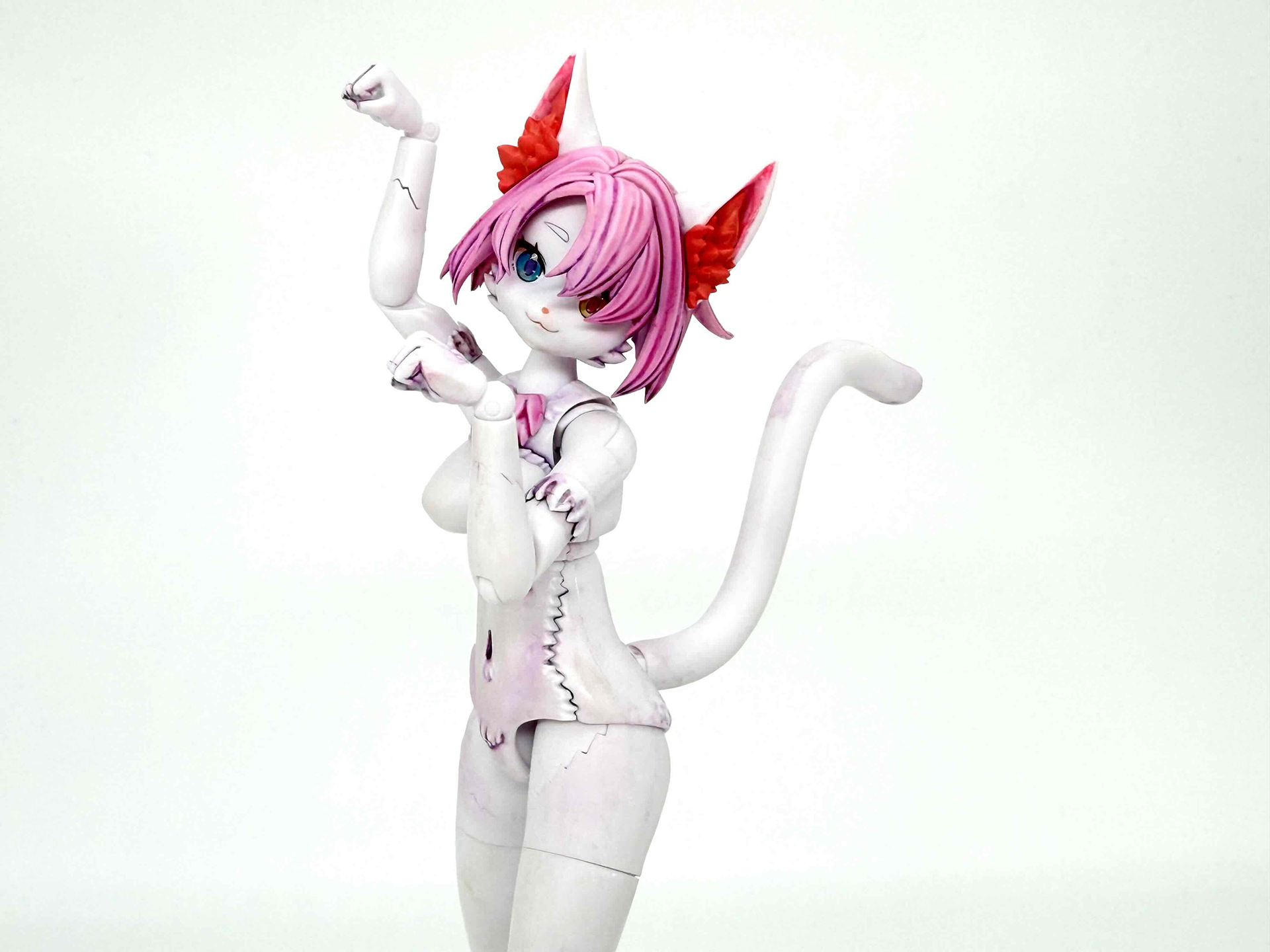 「ニャンニャンッ！」ポーズも可愛くできました。春っぽいパールピンクのメイクも素敵です