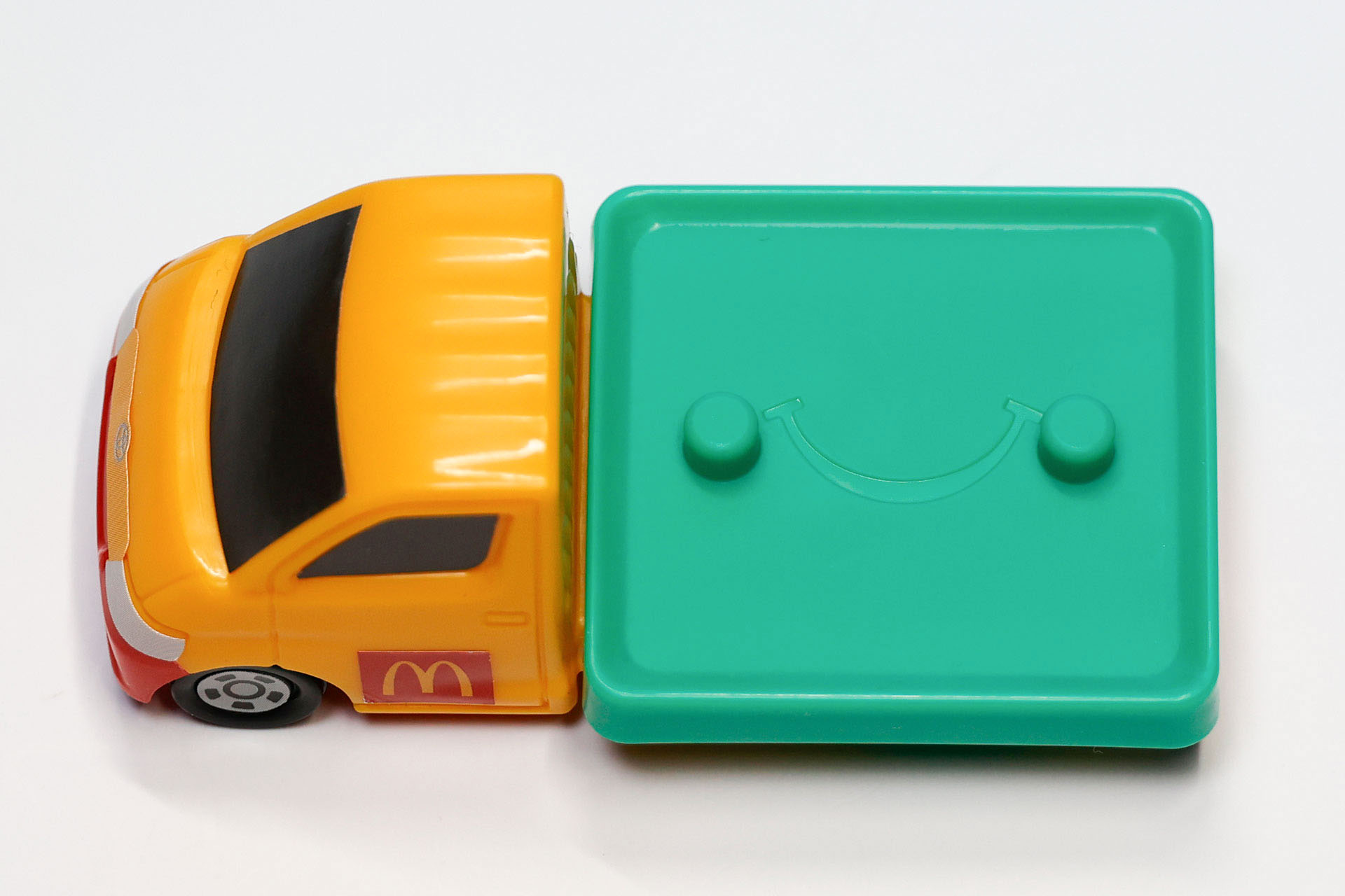 トレイも再現されている