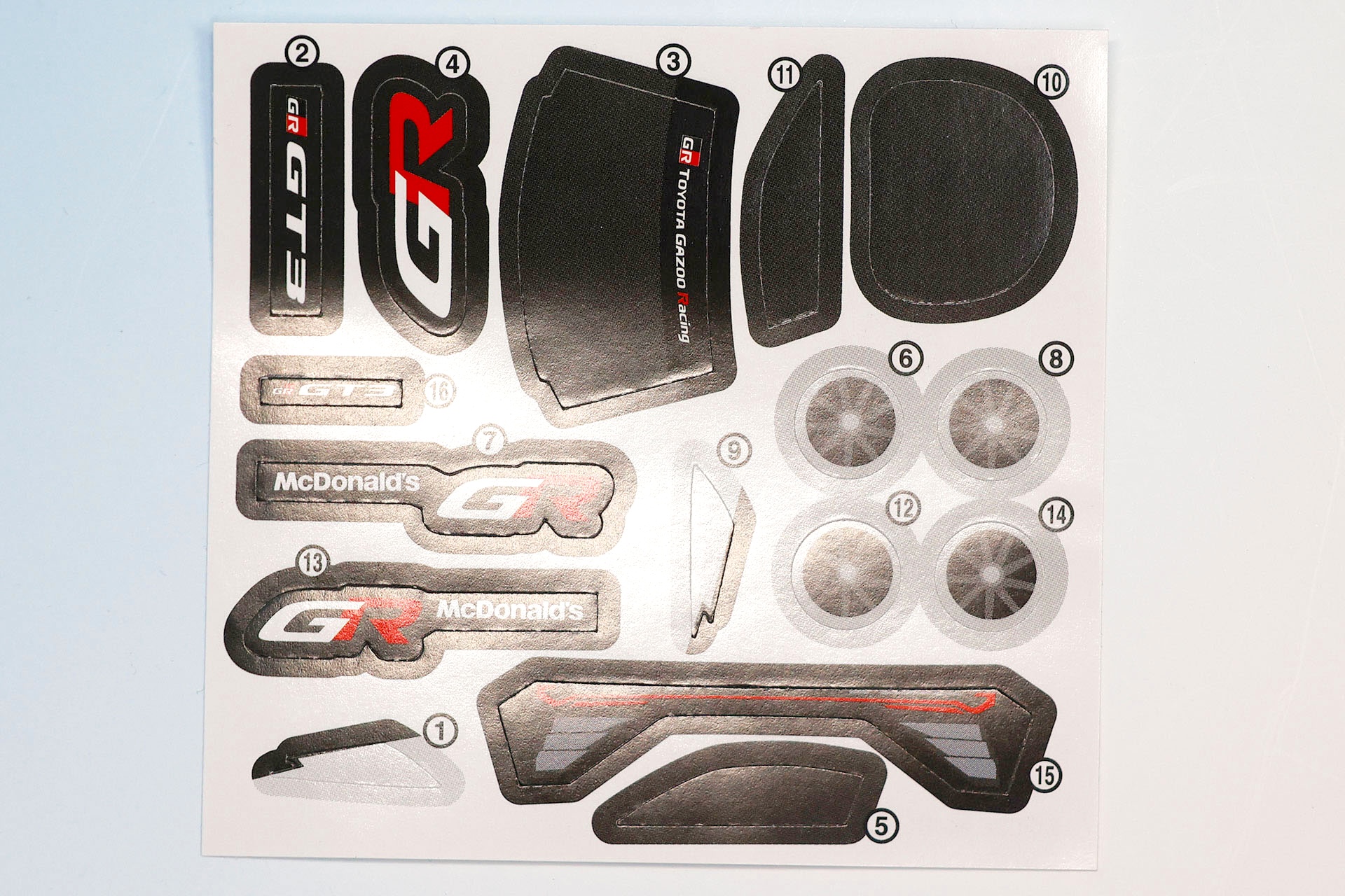 ごっちゃりとしたシールが付属