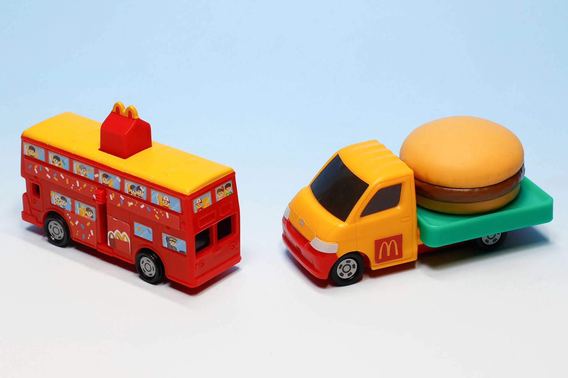 車両ごとに異なるギミックが用意されている