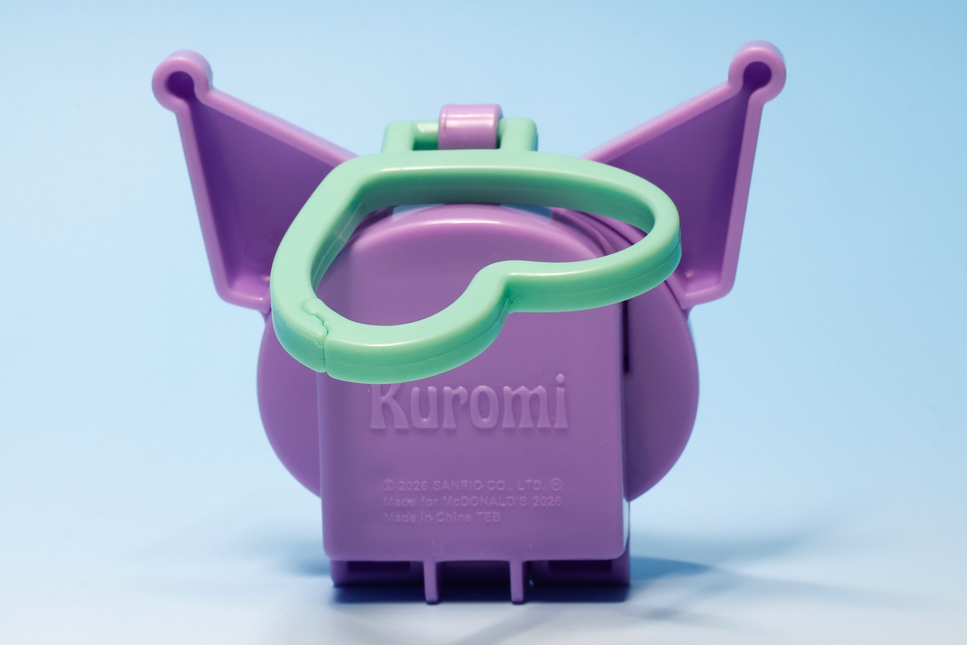 キーリングを利用して好きなところに付けておこう