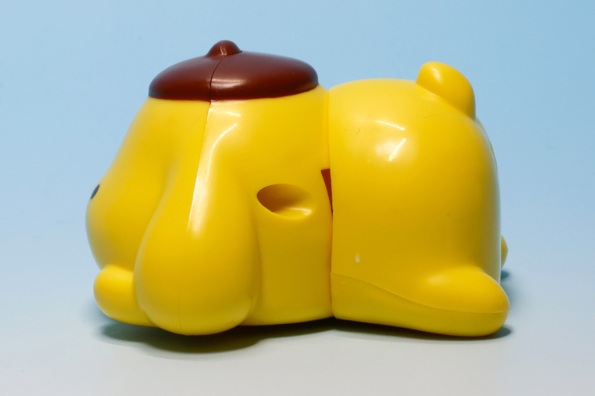 全体的に丸っこいフォルムだ