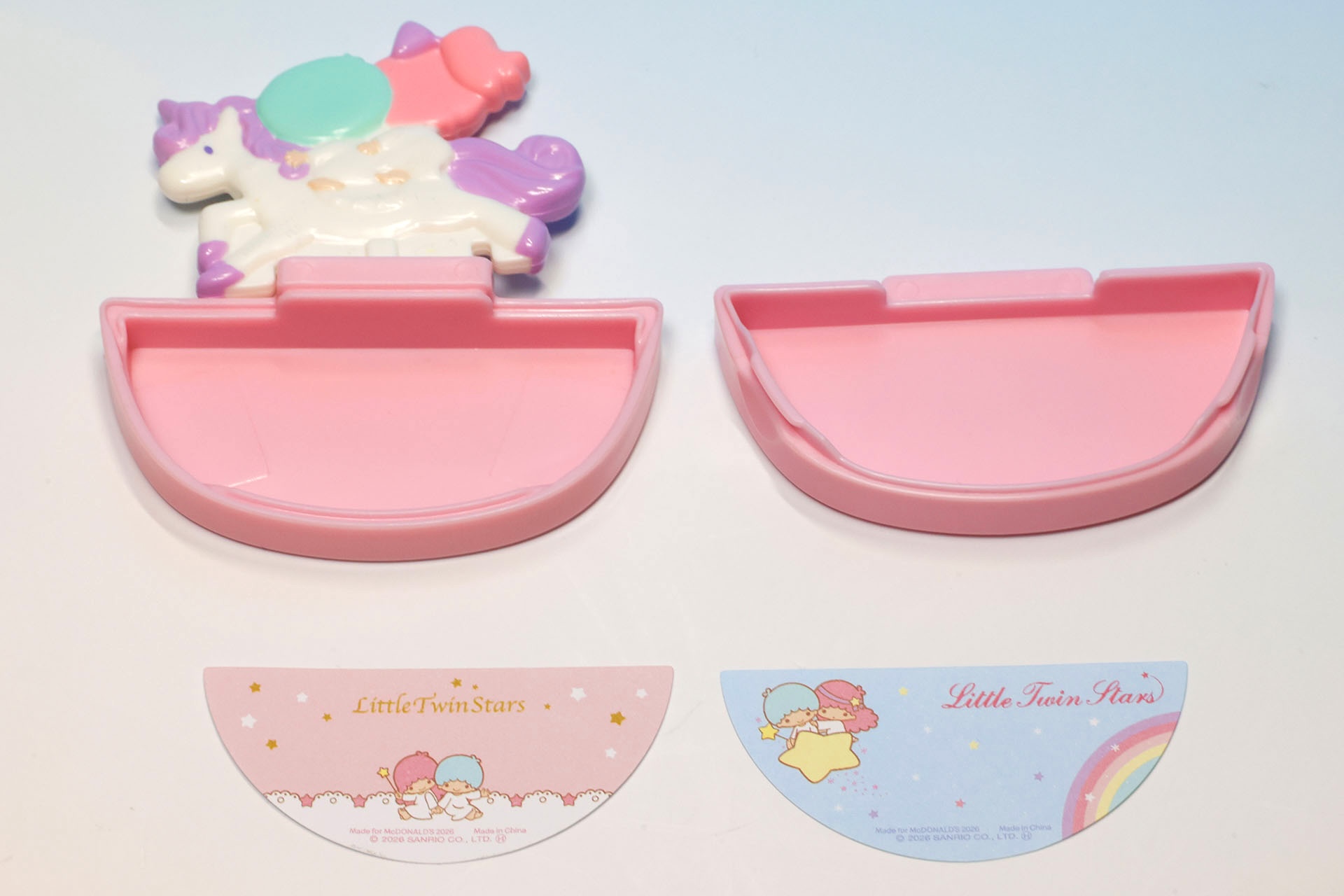 こちらがケースを開けたところ。中に入っているのがメモシートだ