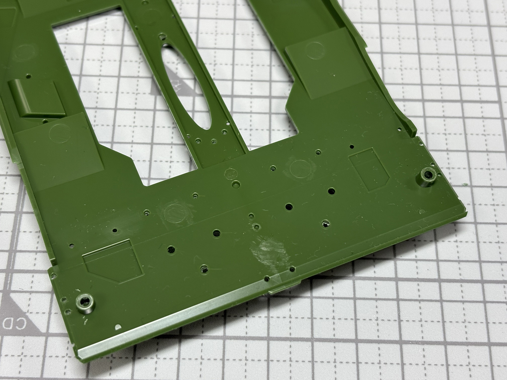 裏に丸くガイドがある