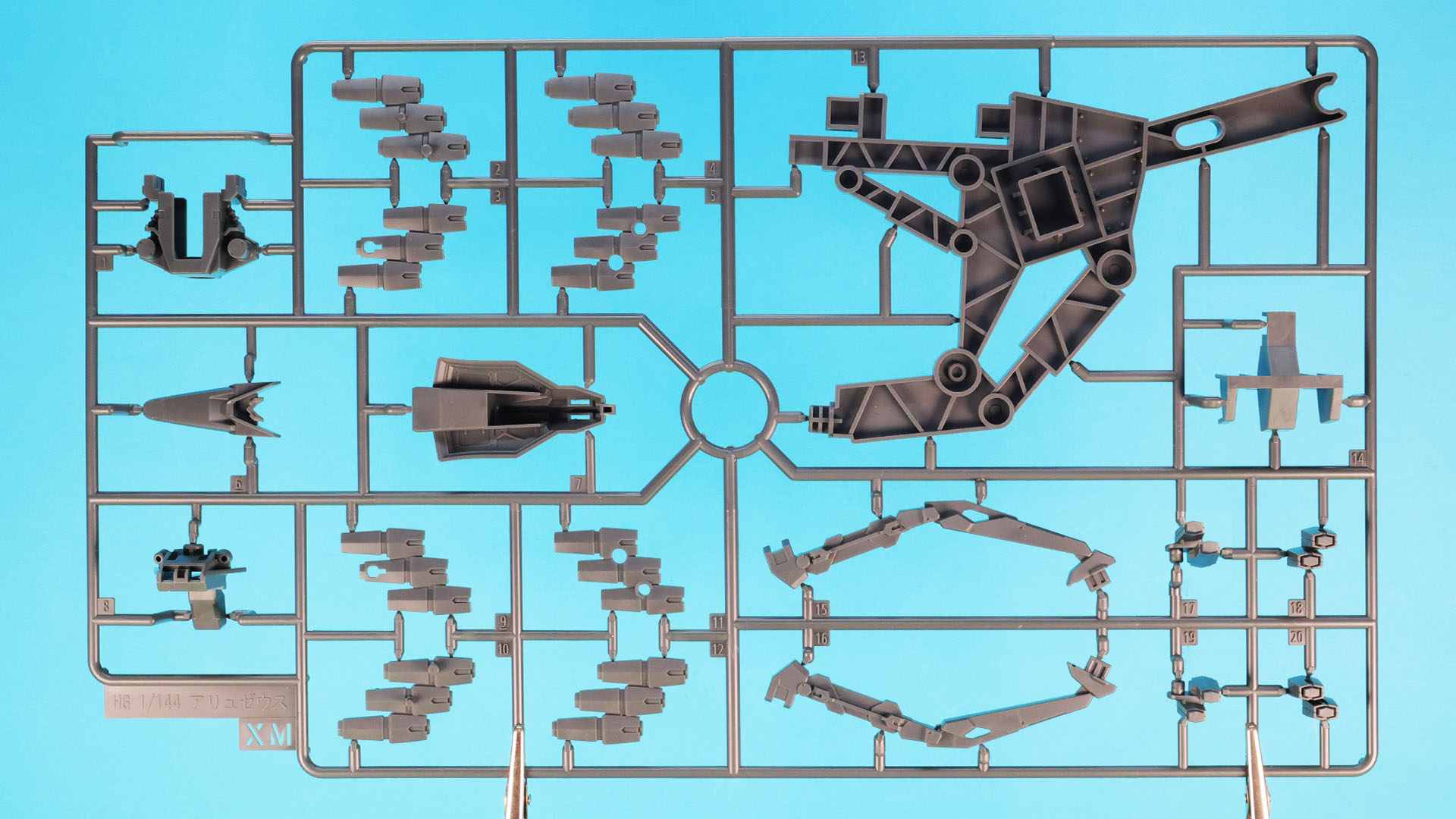 XM:スタンドや装備など