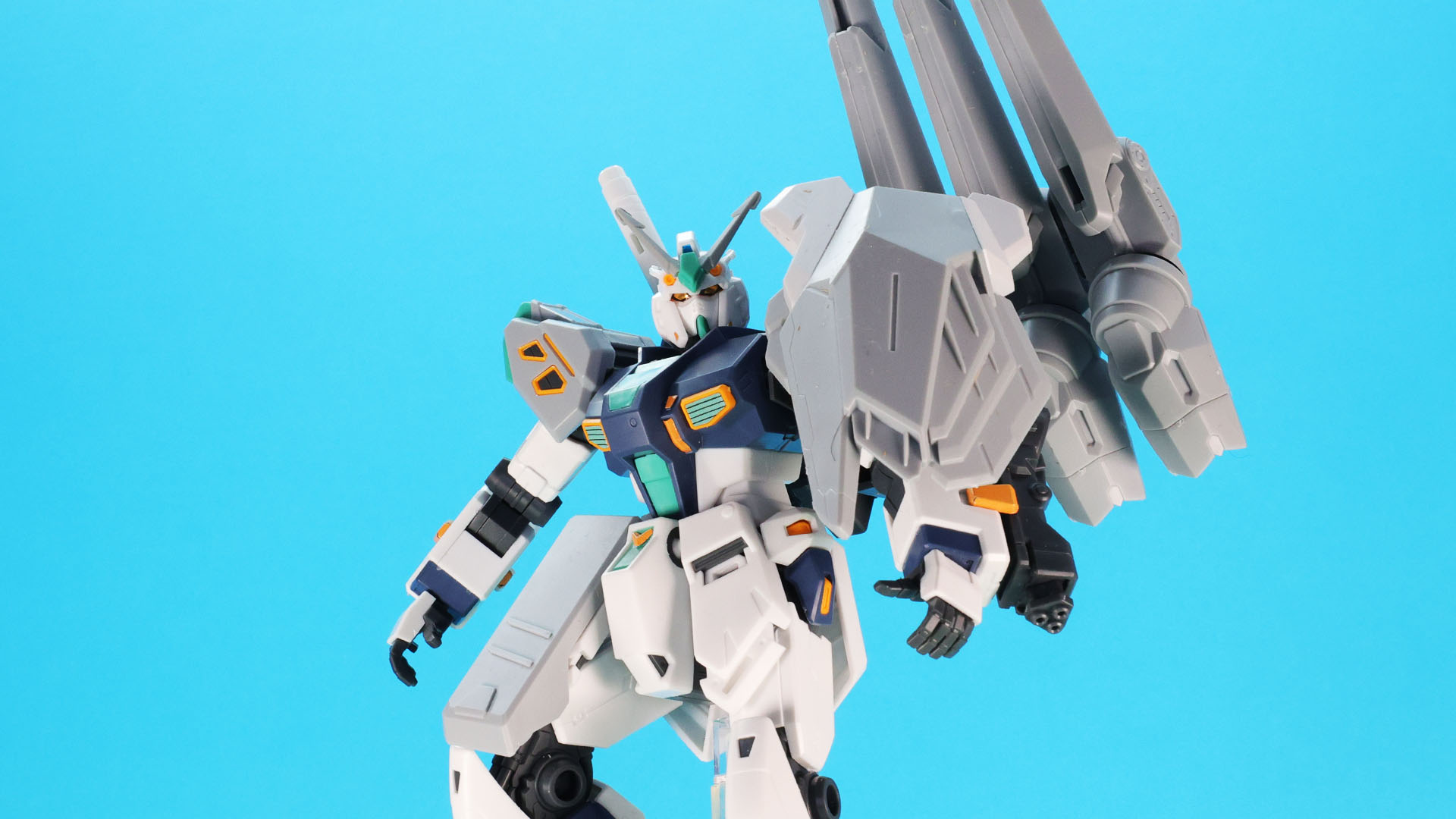 先行で量産型νガンダムをあの姿にしてみました