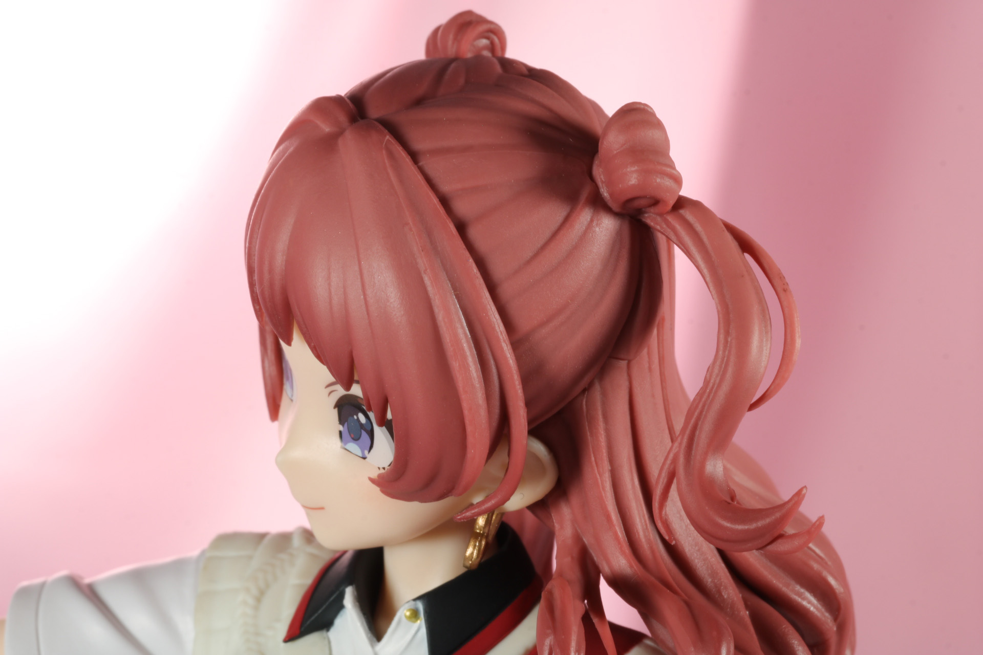 柔らかそうな毛先も繊細に造形