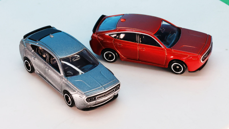 デザインは1970年代風でありながら最新の運転支援システムも搭載されています