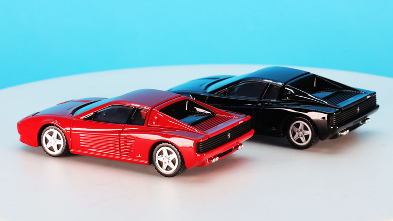 アイコンであるテスタロッサのスタイルをそのまま受け継いでいます