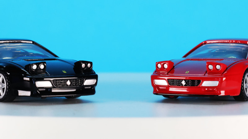 リトラクタブルライト可動アクションを搭載！ポップアップすると中のライトがシルバーの塗装で表現されています