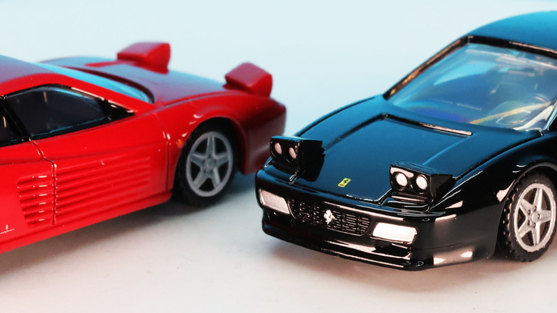 フロント下部の灯火もシルバーの塗装で再現しています