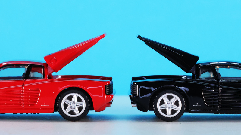 エンジンフードはがばっと開きます！