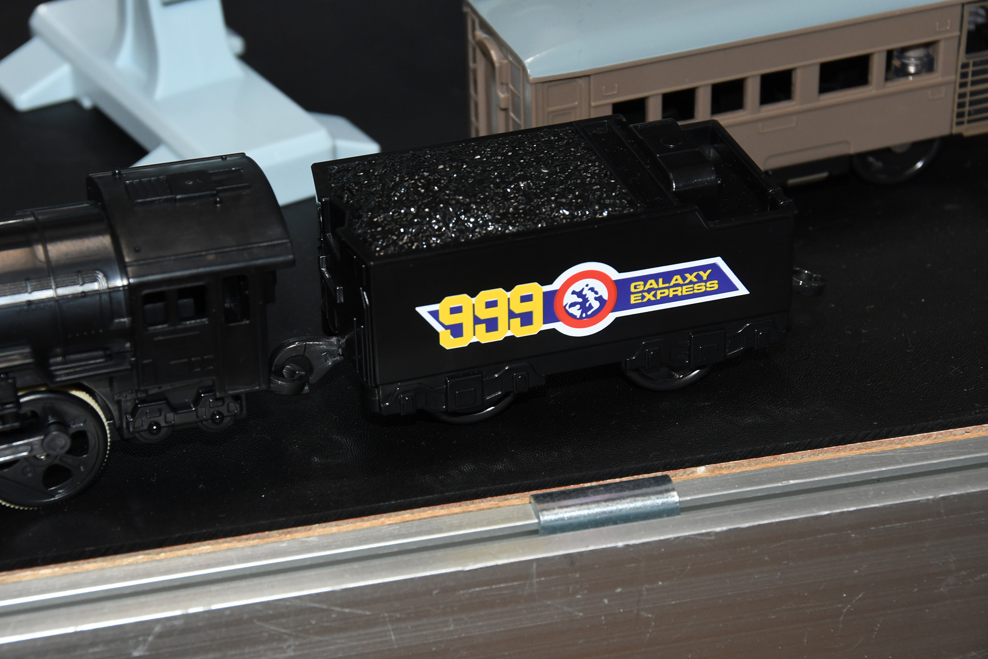 給炭車のマークはTV版のデザイン