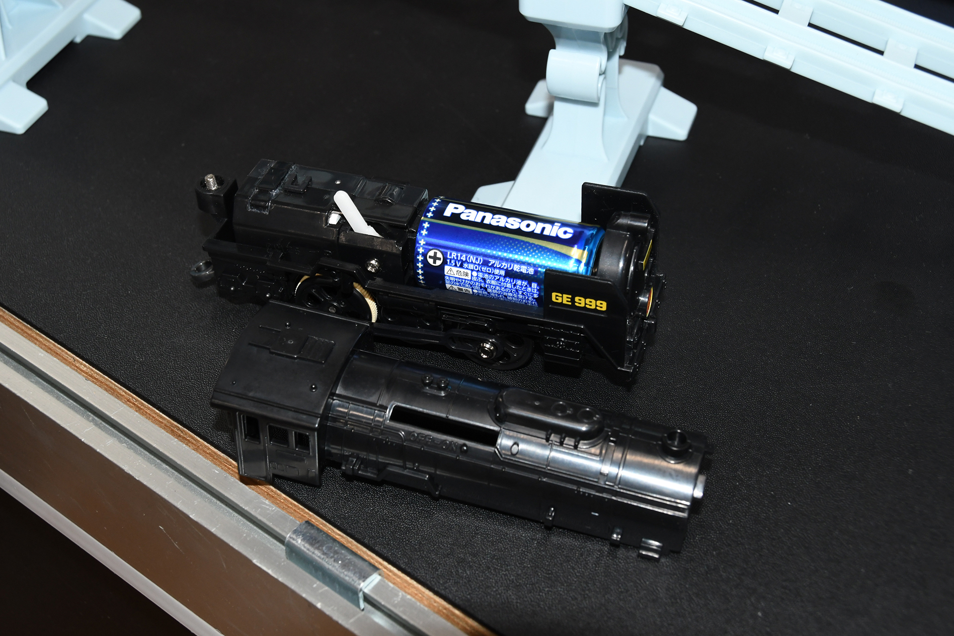 999は単二電池一本で走行する