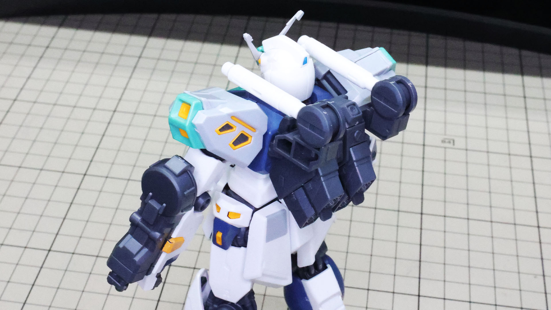 組み替えるとビーム・キャノンになります