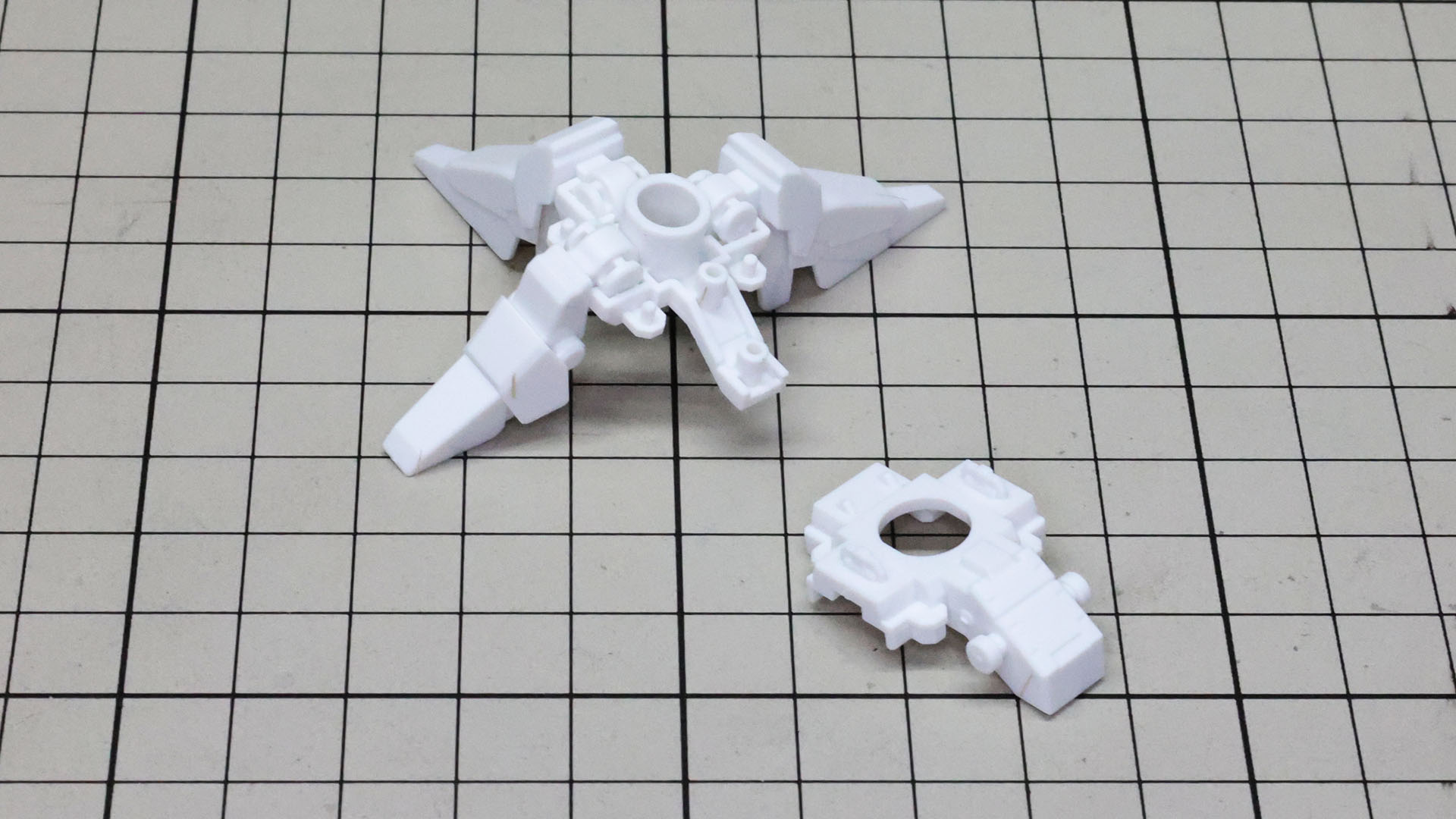 体の内側にくるギアは若干小さいものになります