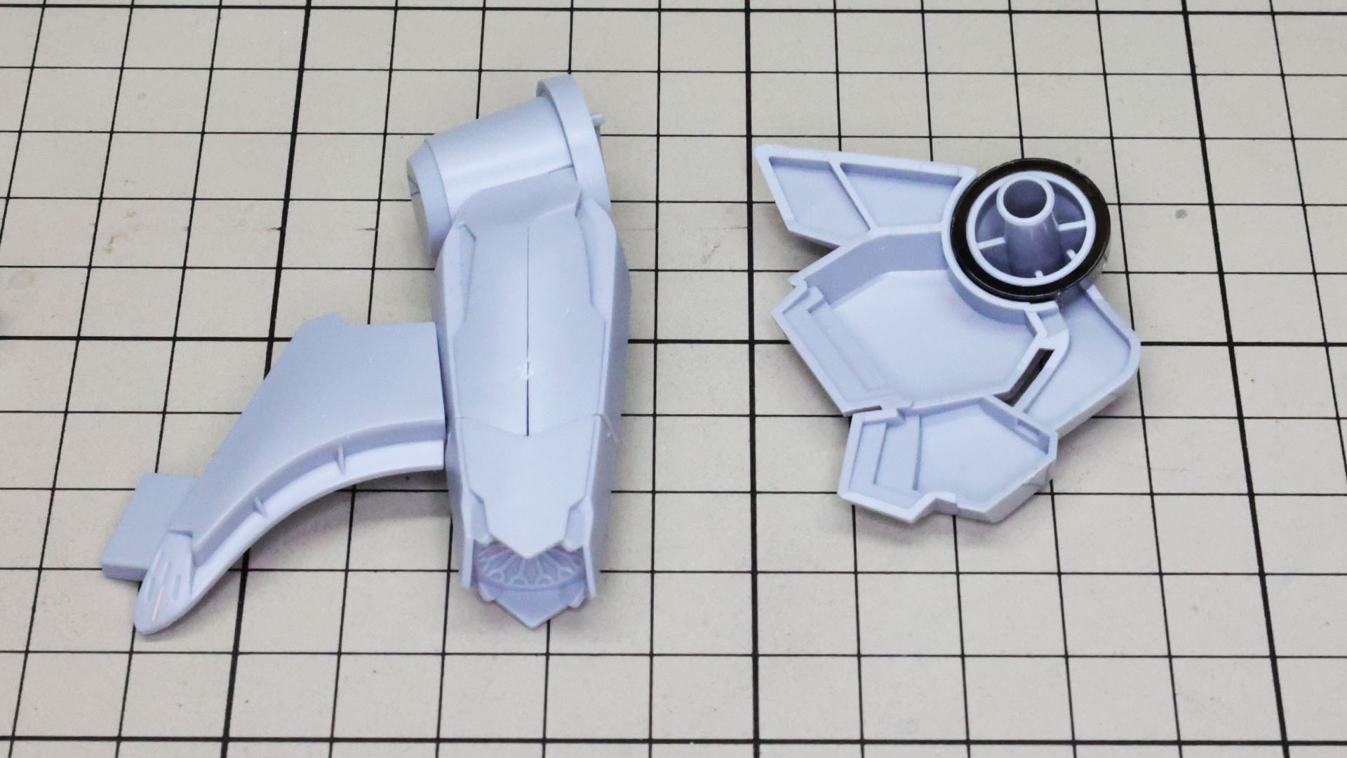 こちらはフィン状のパーツが取り付けられます