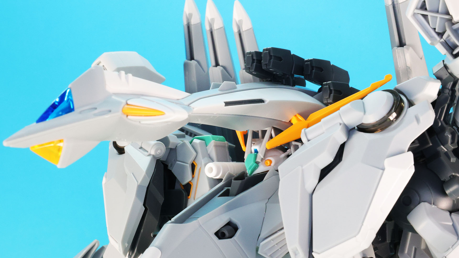 機首ブロックはペーネロペーと似たデザインです