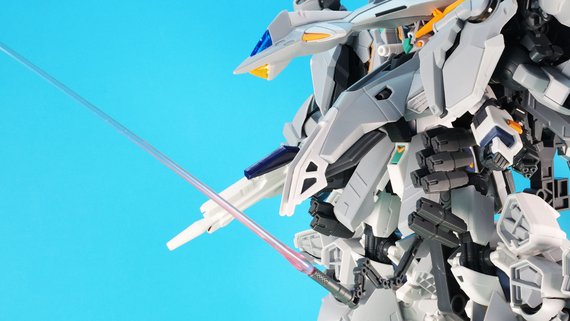 Ξガンダムに傷をつけた装備です。左右どちらにも用意されています